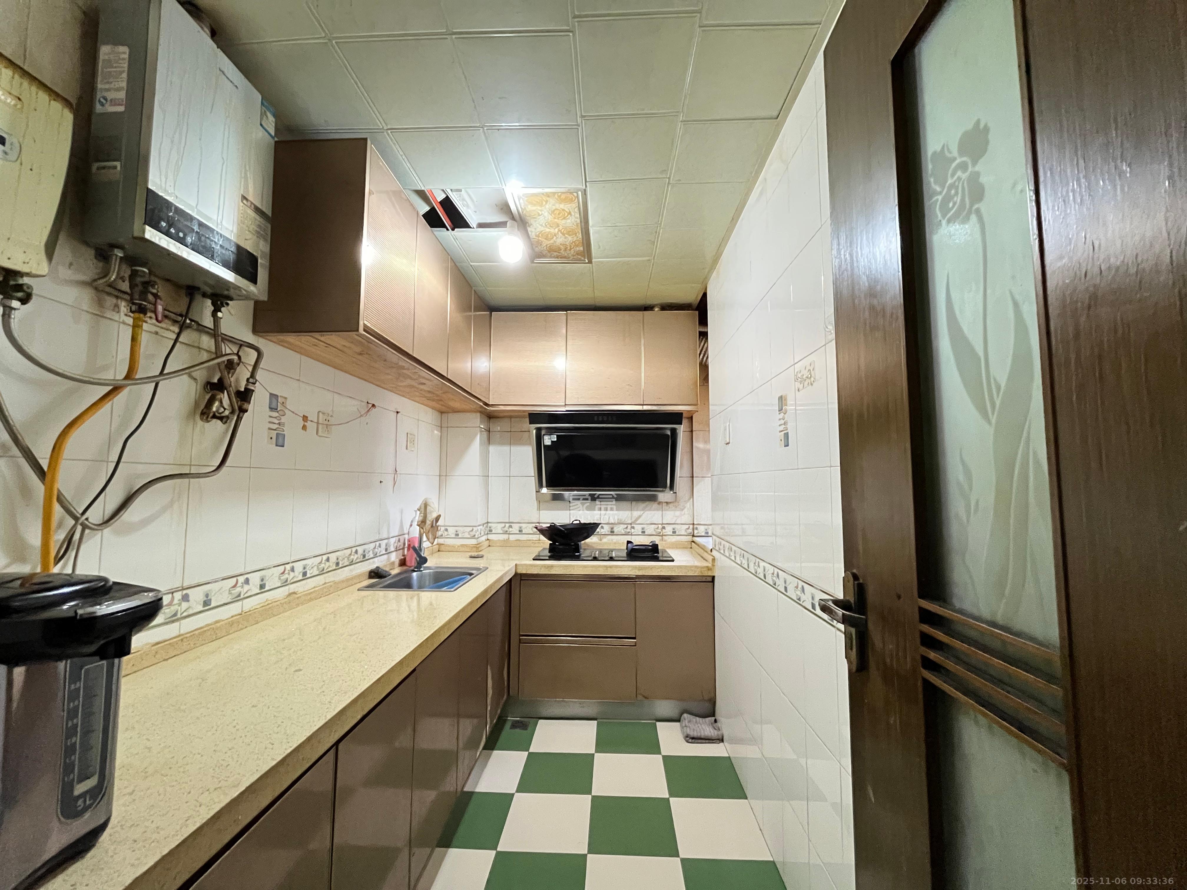 绕城家园  3室2厅1卫    1600.0元/月室内图