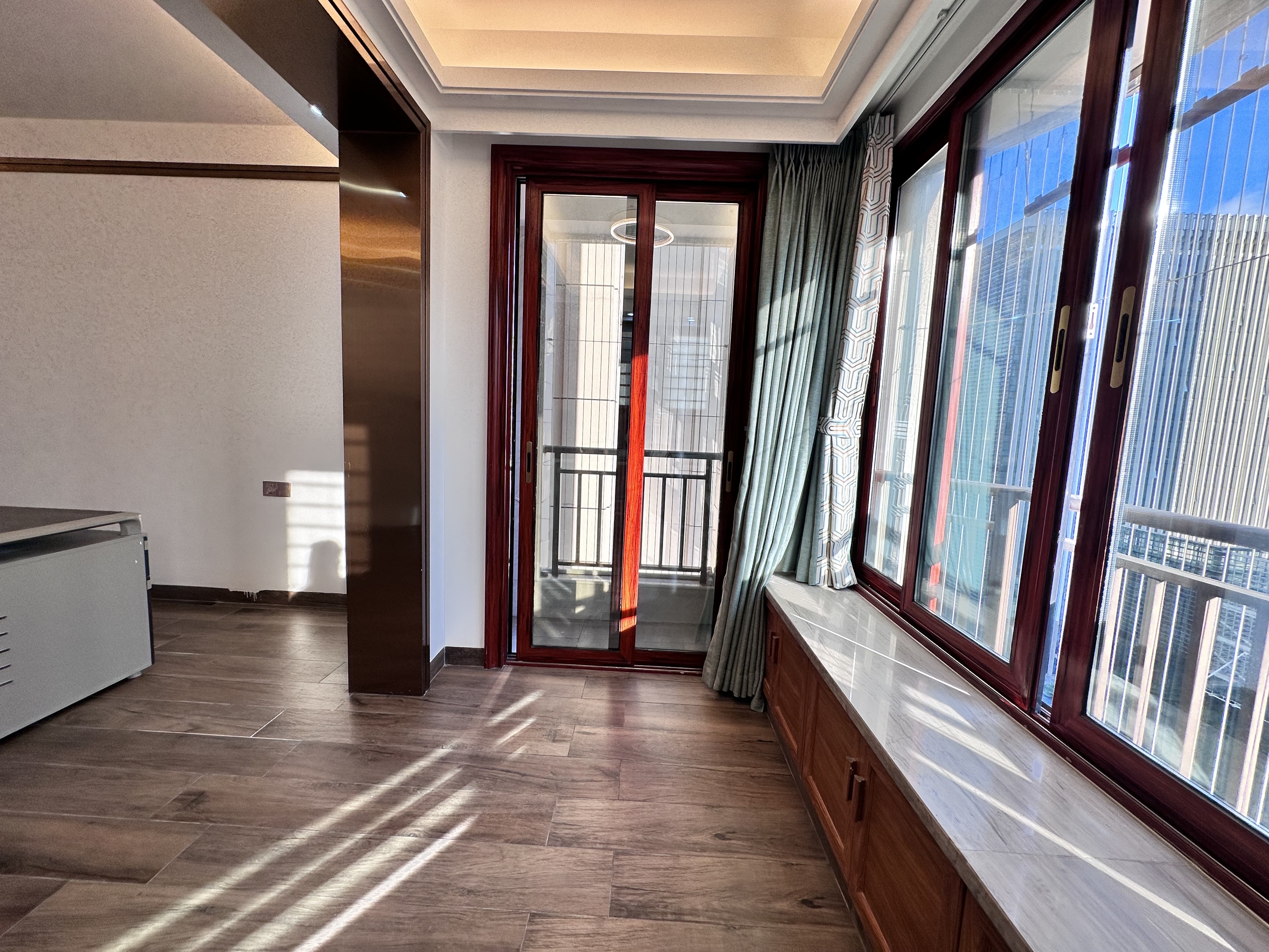 海航豪庭北苑  5室2厅3卫    10000.0元/月室内图