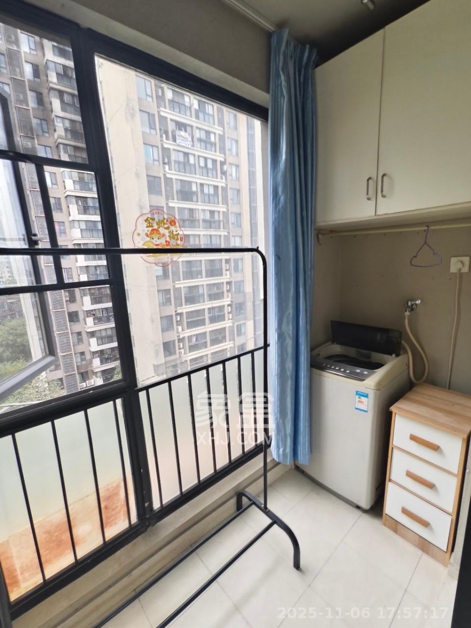 万科城  1室0厅0卫    1100.0元/月室内图