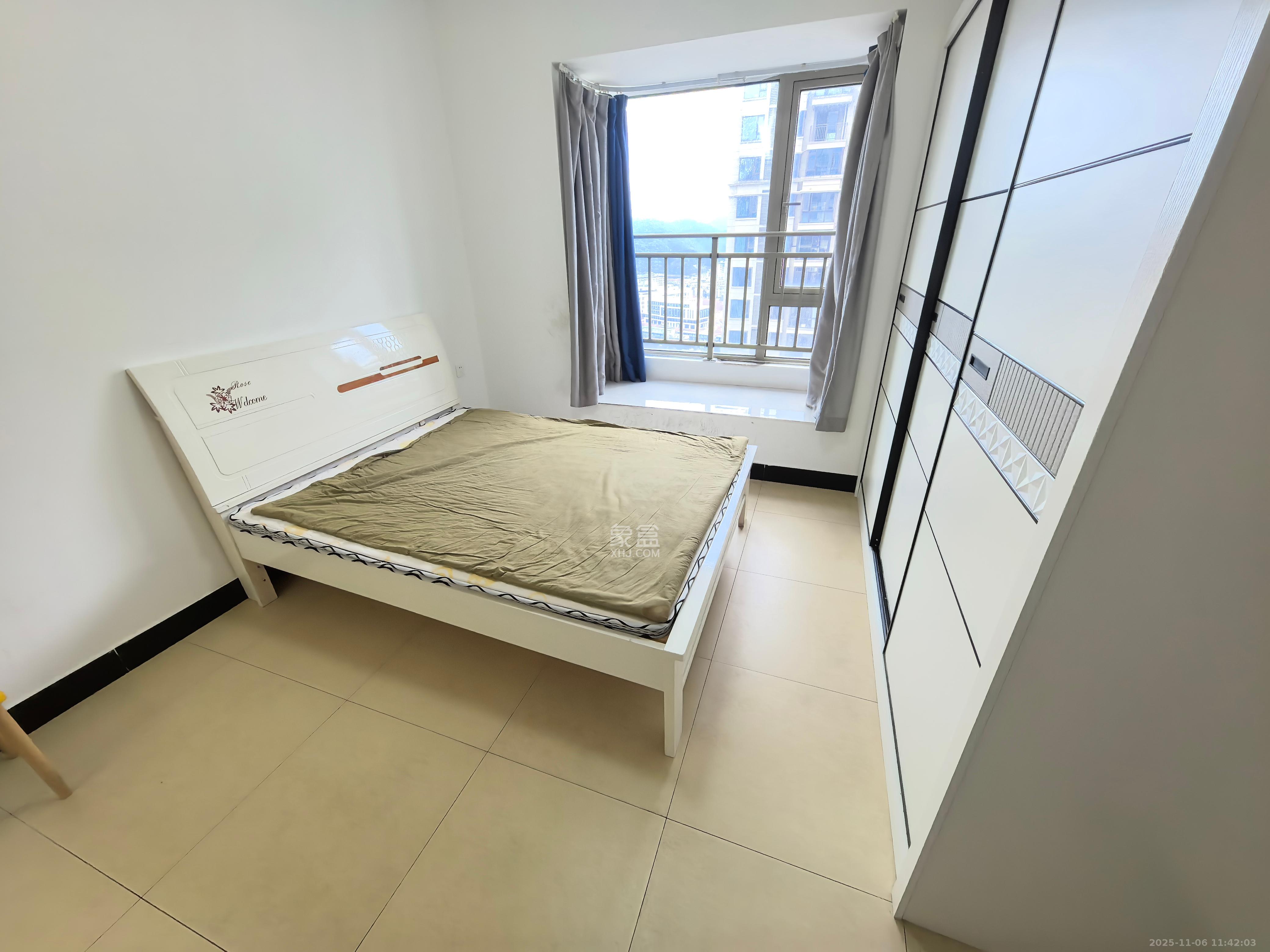 梅溪湖金茂湾  4室2厅2卫    2800.0元/月室内图