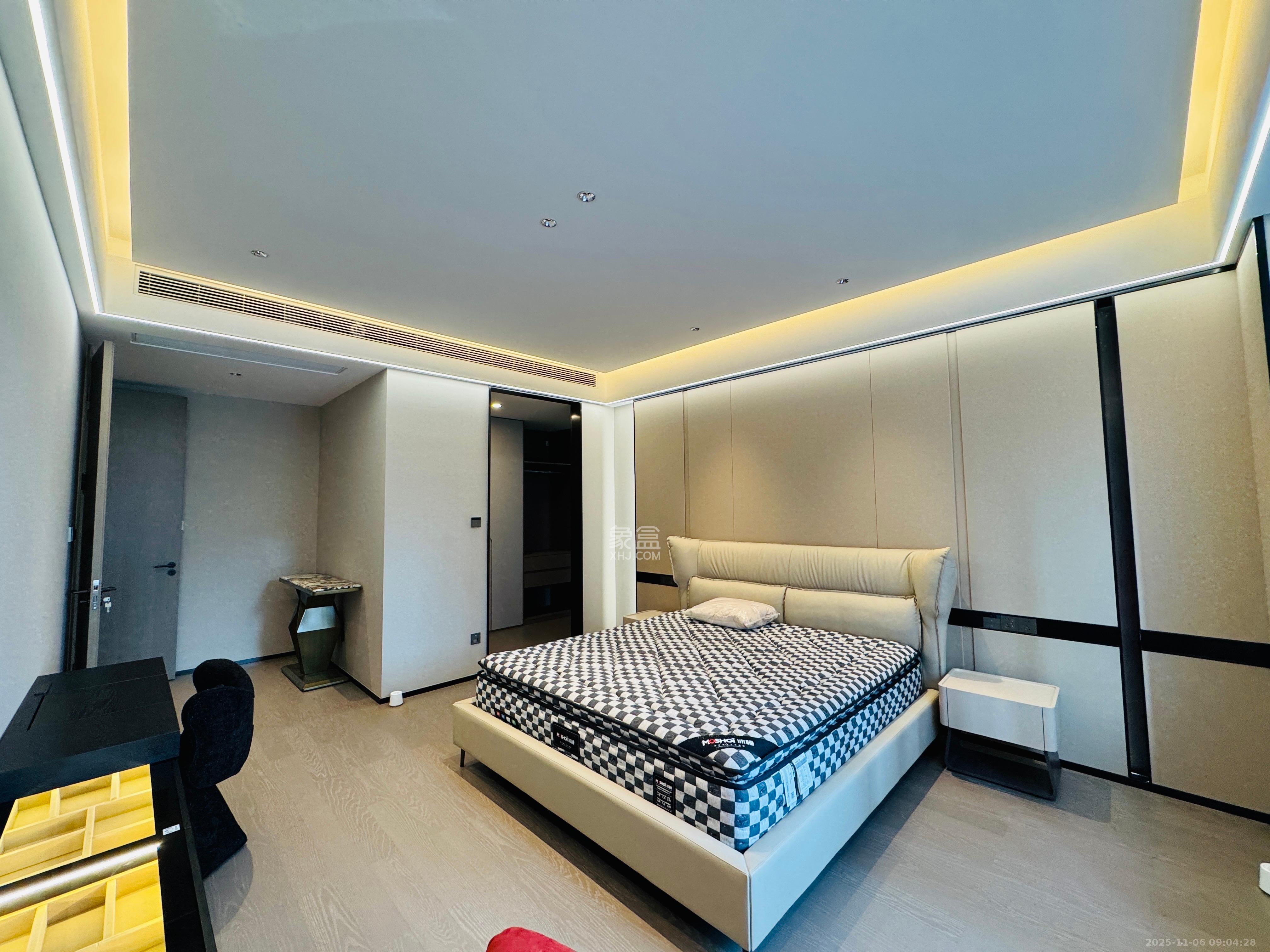 旭辉铂悦湘江 4室2厅3卫 18700.0元/月 旭辉铂悦湘江 4室2厅3卫 18700.0元/月室内图