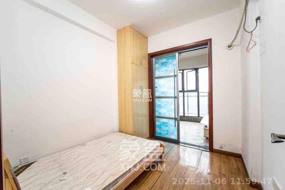 湘域熙岸  4室2厅2卫    3800.0元/月室内图