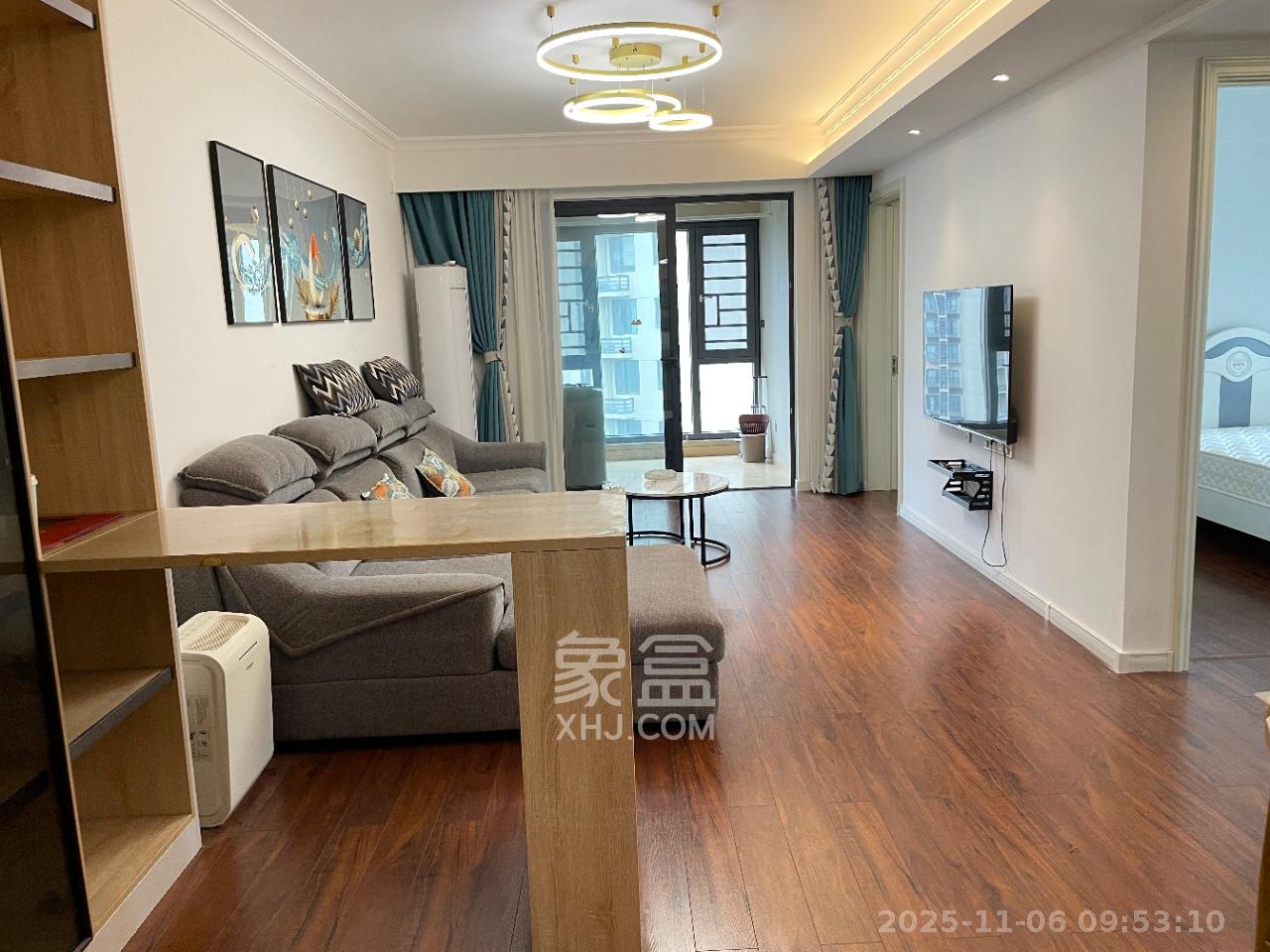 万科魅力之城锋镜里 3室1厅1卫 2800.0元/月 万科魅力之城锋镜里 3室1厅1卫 2800.0元/月室内图