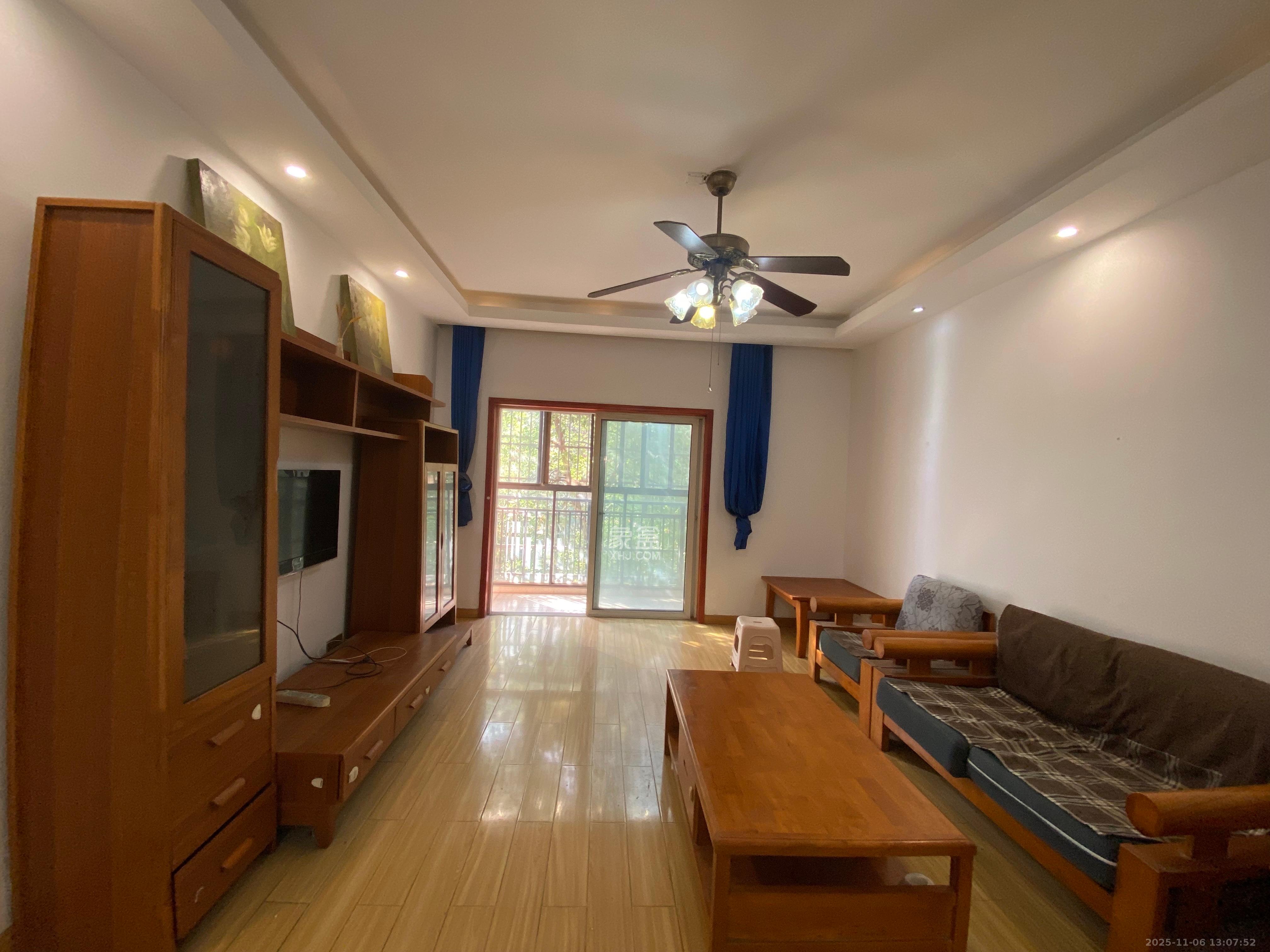 山水湾 3室2厅2卫 1700.0元/月 山水湾 3室2厅2卫 1700.0元/月室内图