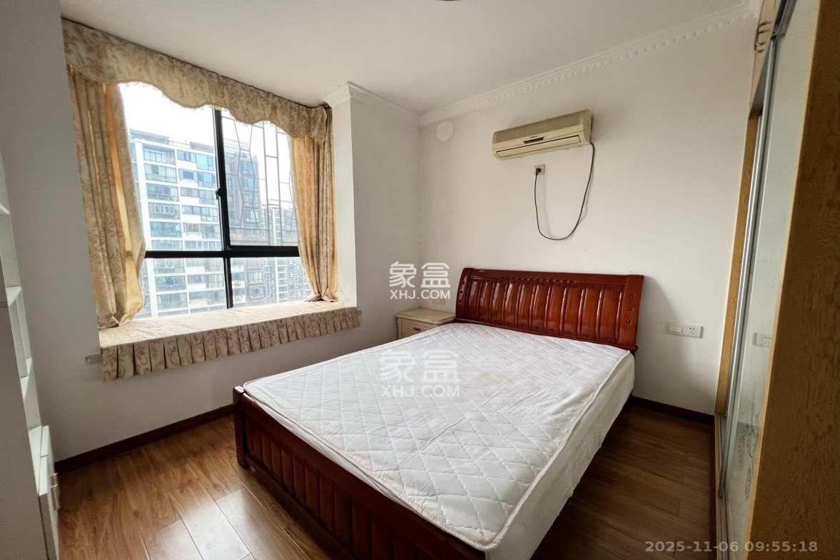 湘江世纪城望江苑 3室2厅2卫 2700.0元/月 湘江世纪城望江苑 3室2厅2卫 2700.0元/月室内图