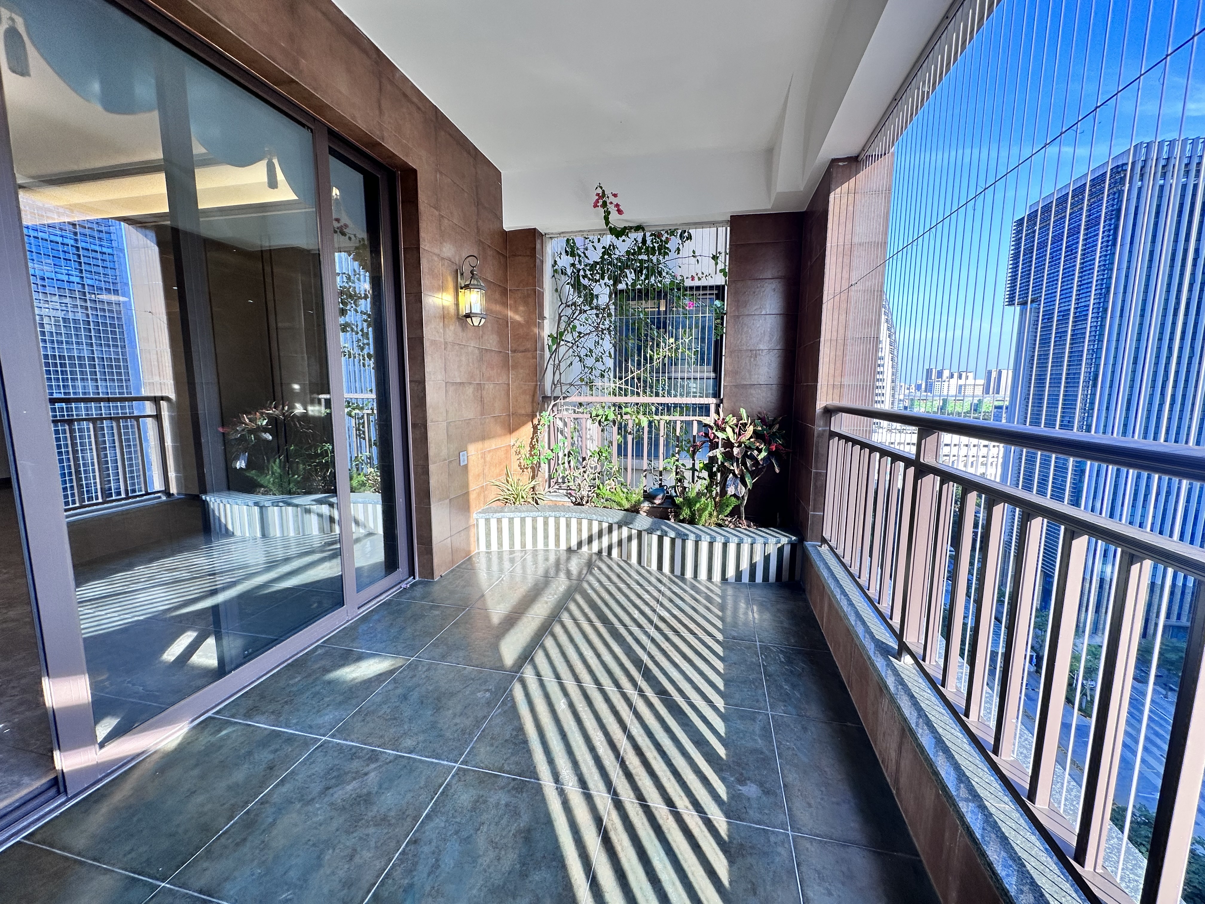 海航豪庭北苑  5室2厅3卫    10000.0元/月室内图