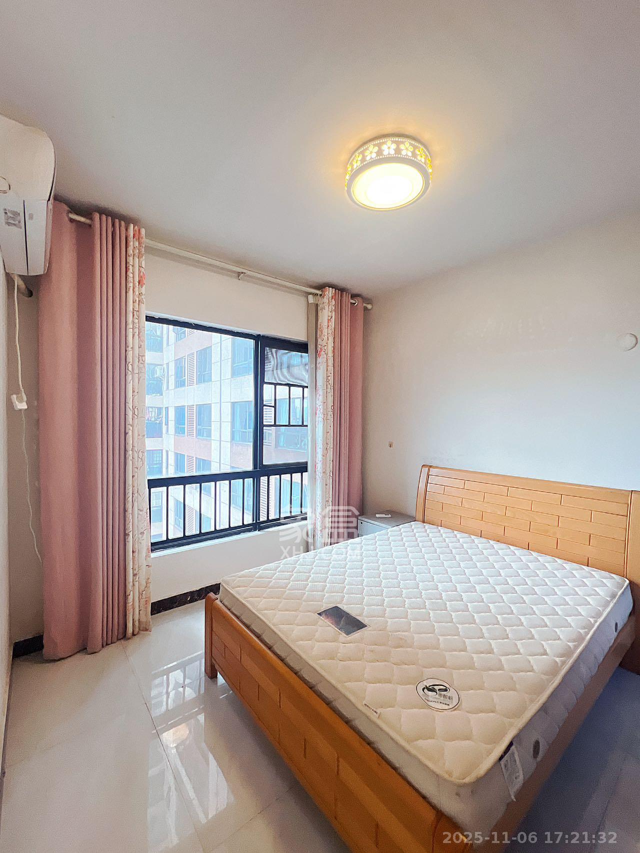 达美D6区  1室2厅1卫    2100.0元/月室内图