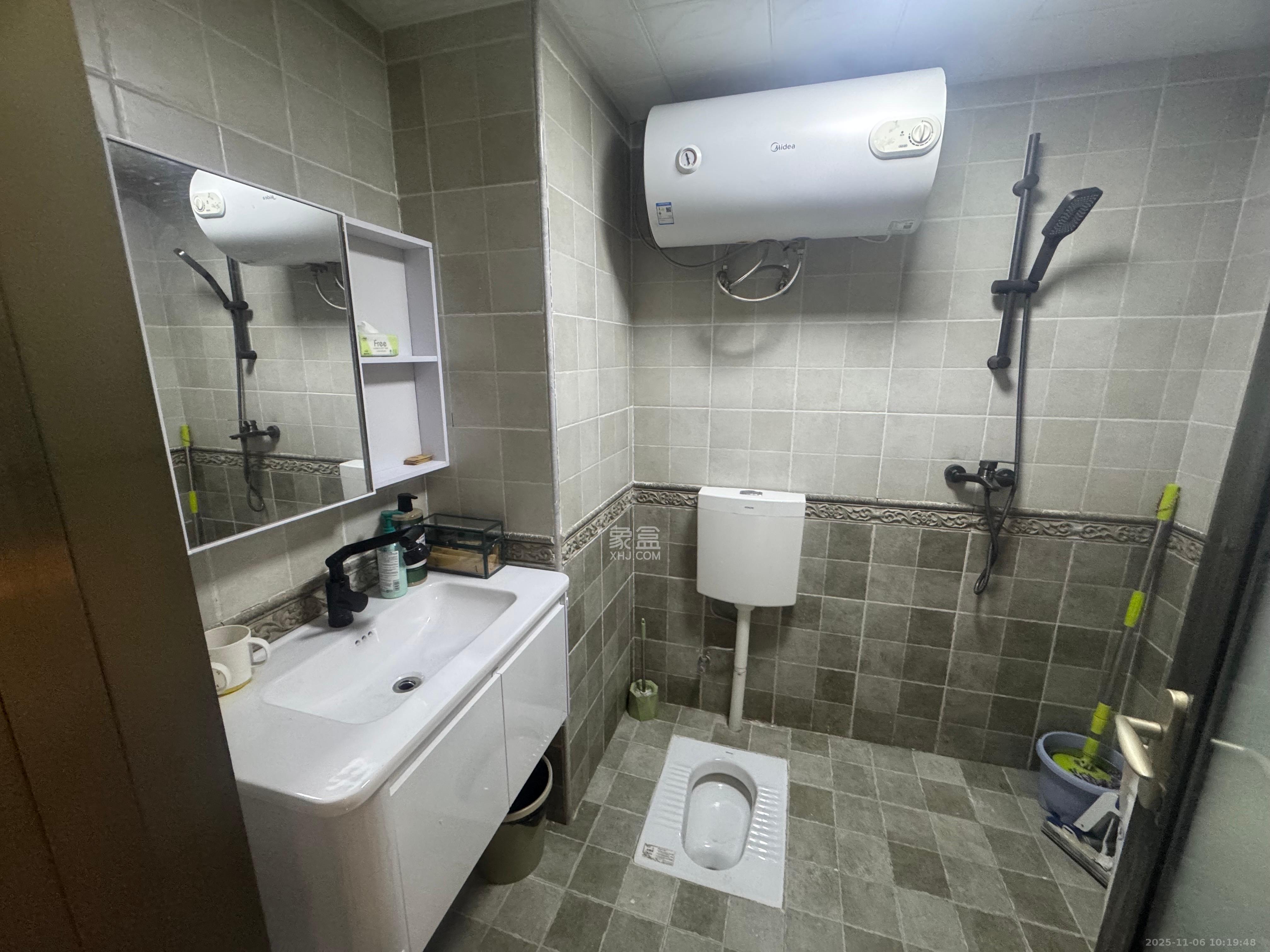 明城国际  2室1厅1卫    3280.0元/月室内图