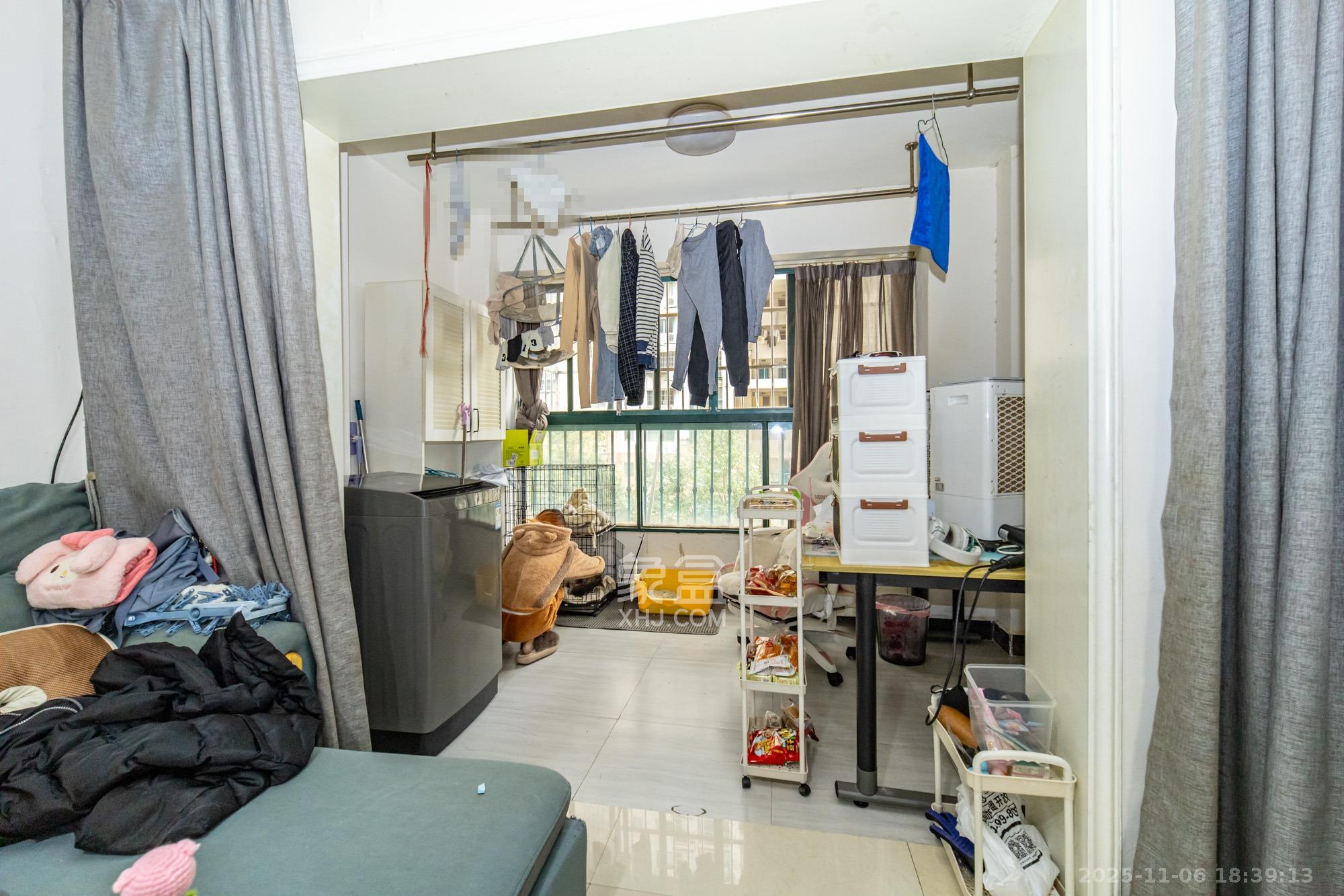 蝴蝶谷  2室1厅1卫    40.8万阳台