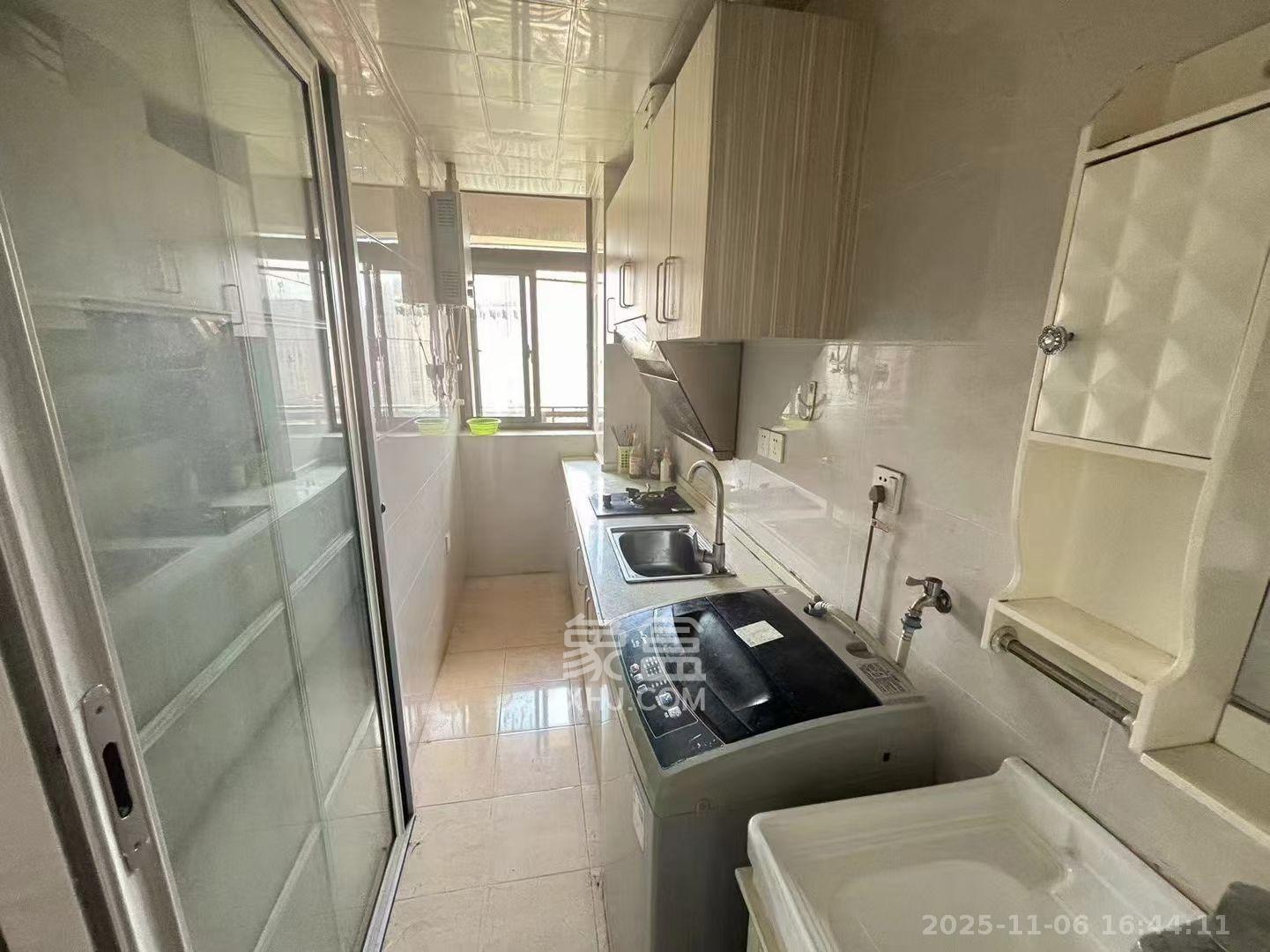 V领寓（岭南家园）  1室1厅1卫    1400.0元/月室内图