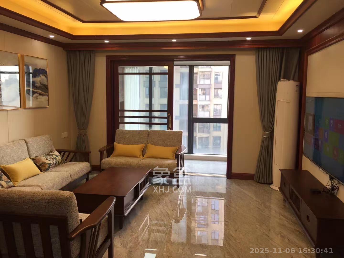 天健壹平方英里(天健芙蓉盛世二期) 1室2厅2卫 6500.0元/月 天健壹平方英里(天健芙蓉盛世二期) 1室2厅2卫 6500.0元/月室内图