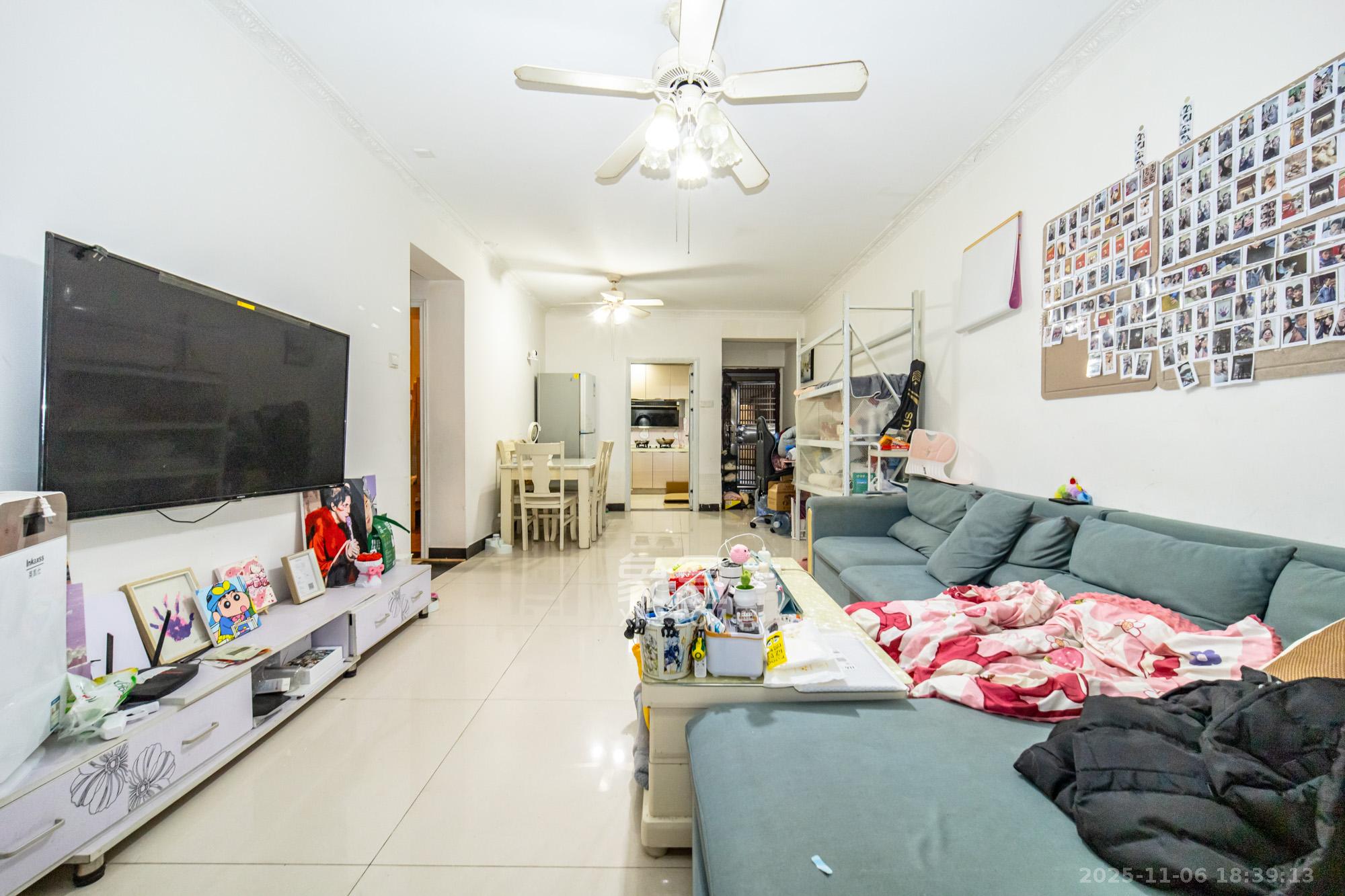 蝴蝶谷  2室1厅1卫    40.8万客厅