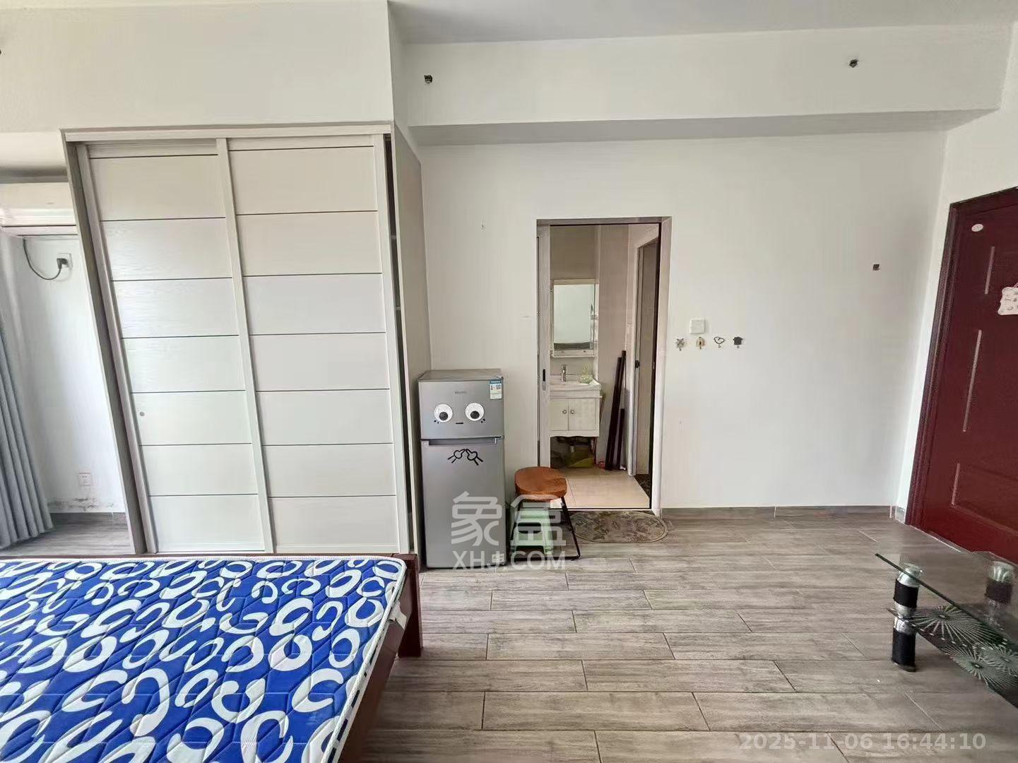 V领寓（岭南家园）  1室1厅1卫    1400.0元/月