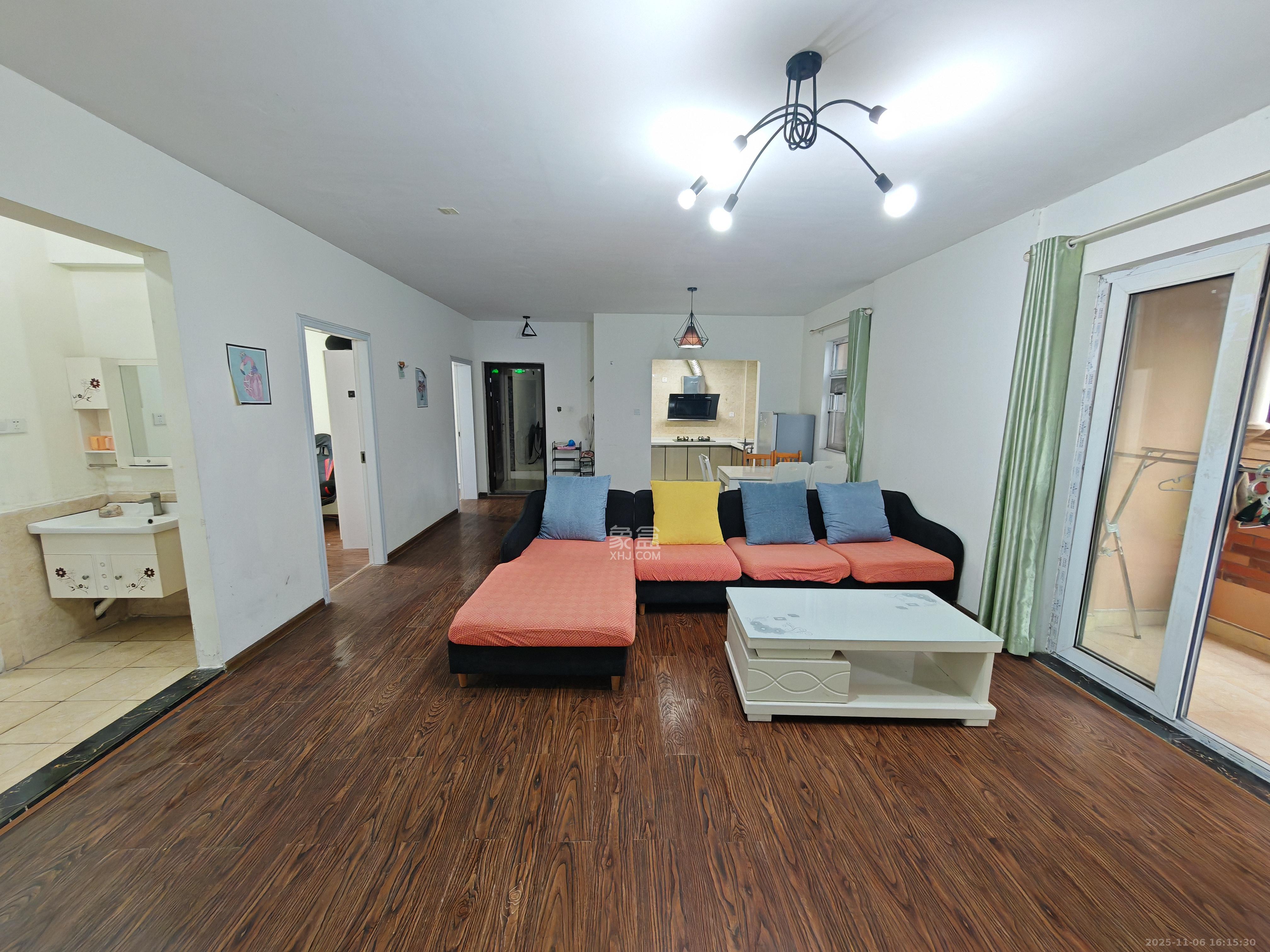 米兰春天 4室2厅2卫 2200.0元/月 米兰春天 4室2厅2卫 2200.0元/月室内图