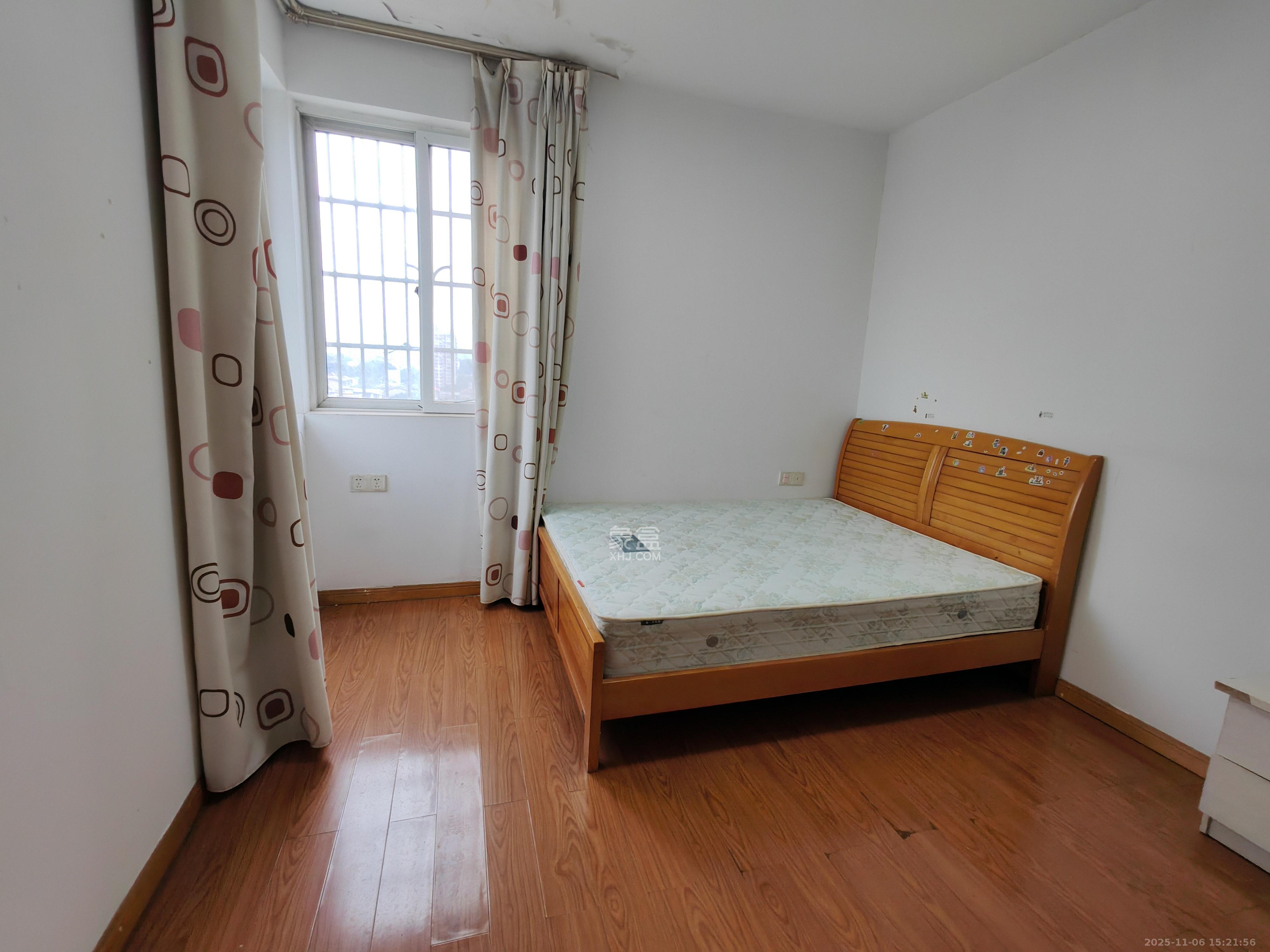 建鸿达现代公寓  2室1厅1卫    2300.0元/月室内图