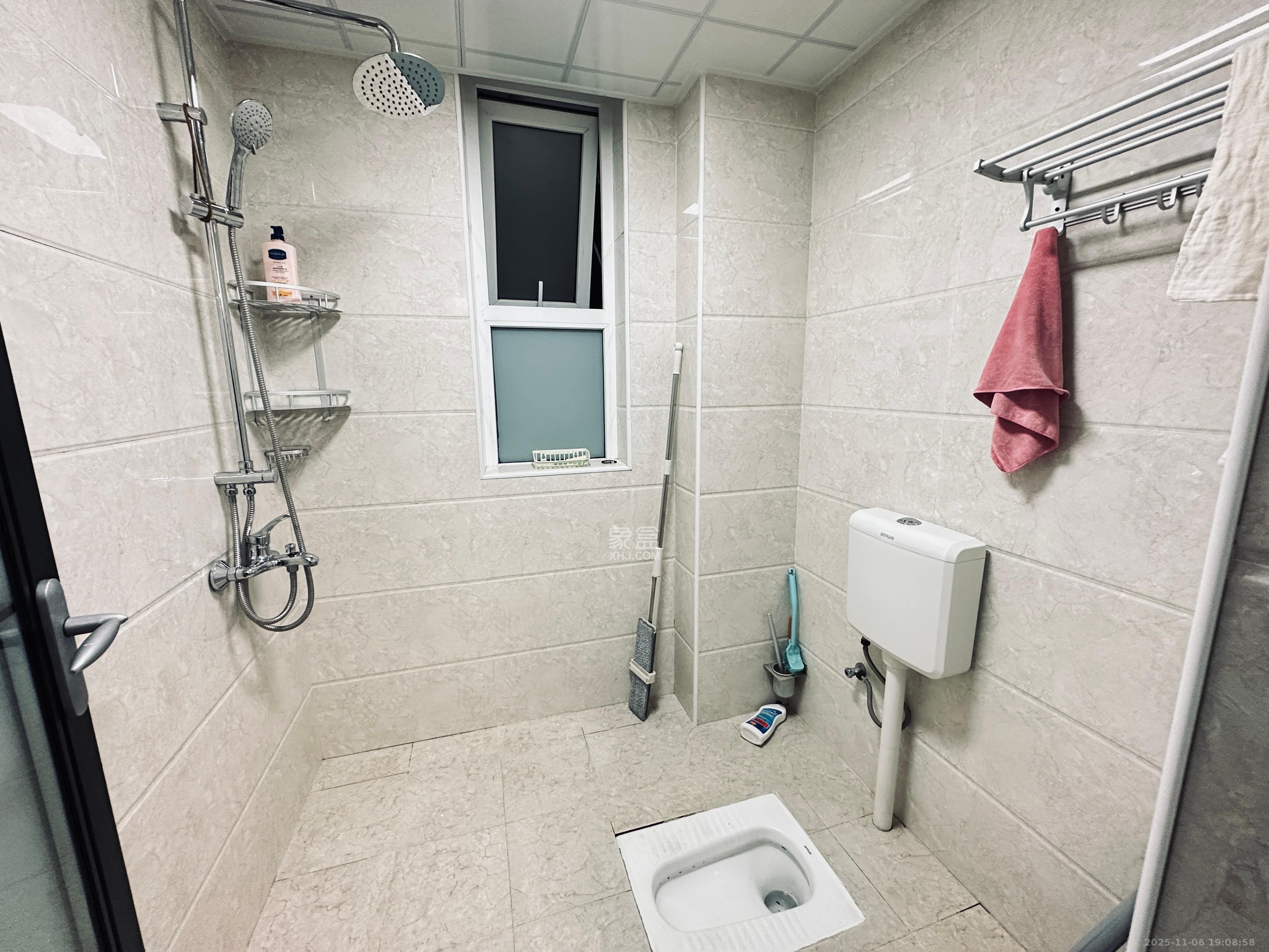 当代滨江MOMA 3室2厅1卫 3500.0元/月 当代滨江MOMA 3室2厅1卫 3500.0元/月室内图