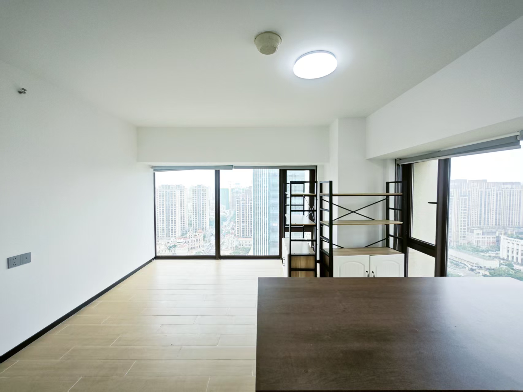 海航豪庭南苑 2室2厅2卫 4000.0元/月 海航豪庭南苑 2室2厅2卫 4000.0元/月室内图