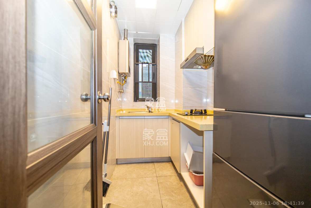 新长海漓湘悦 2室2厅1卫 42.0万 新长海漓湘悦 2室2厅1卫 42.0万厨房