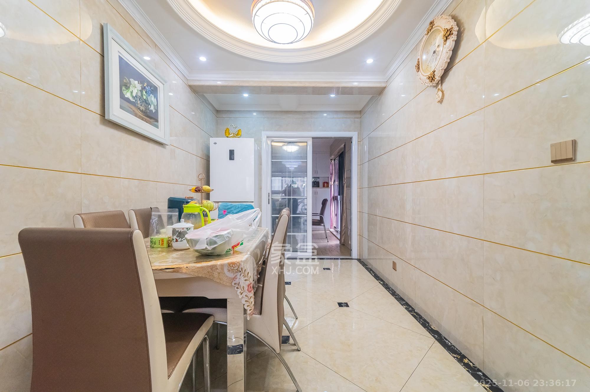 国泰九龙湾  4室2厅2卫    102.0万其他