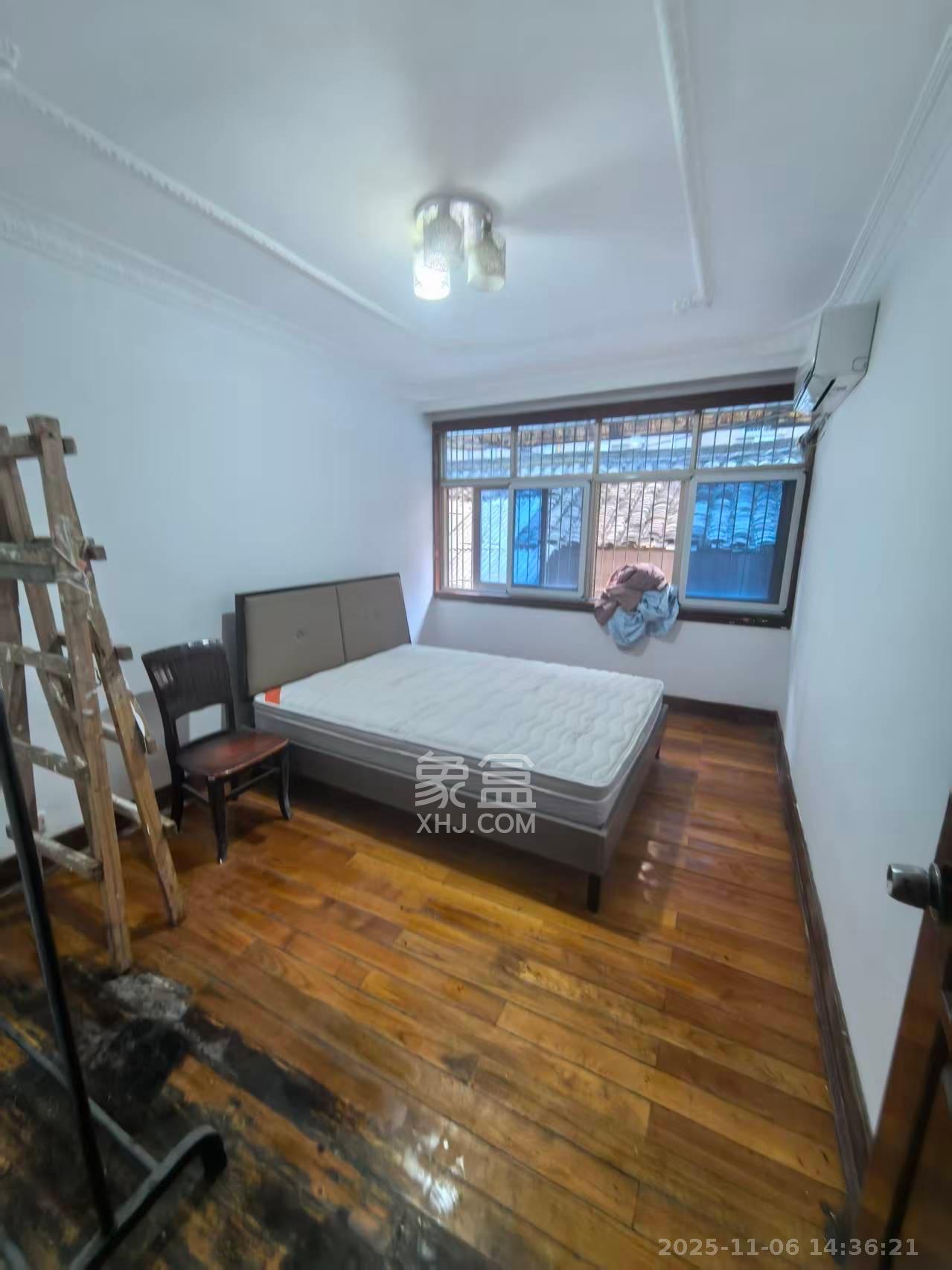 赐闲湖（机关事务管理单位房）  3室2厅2卫    2600.0元/月室内图