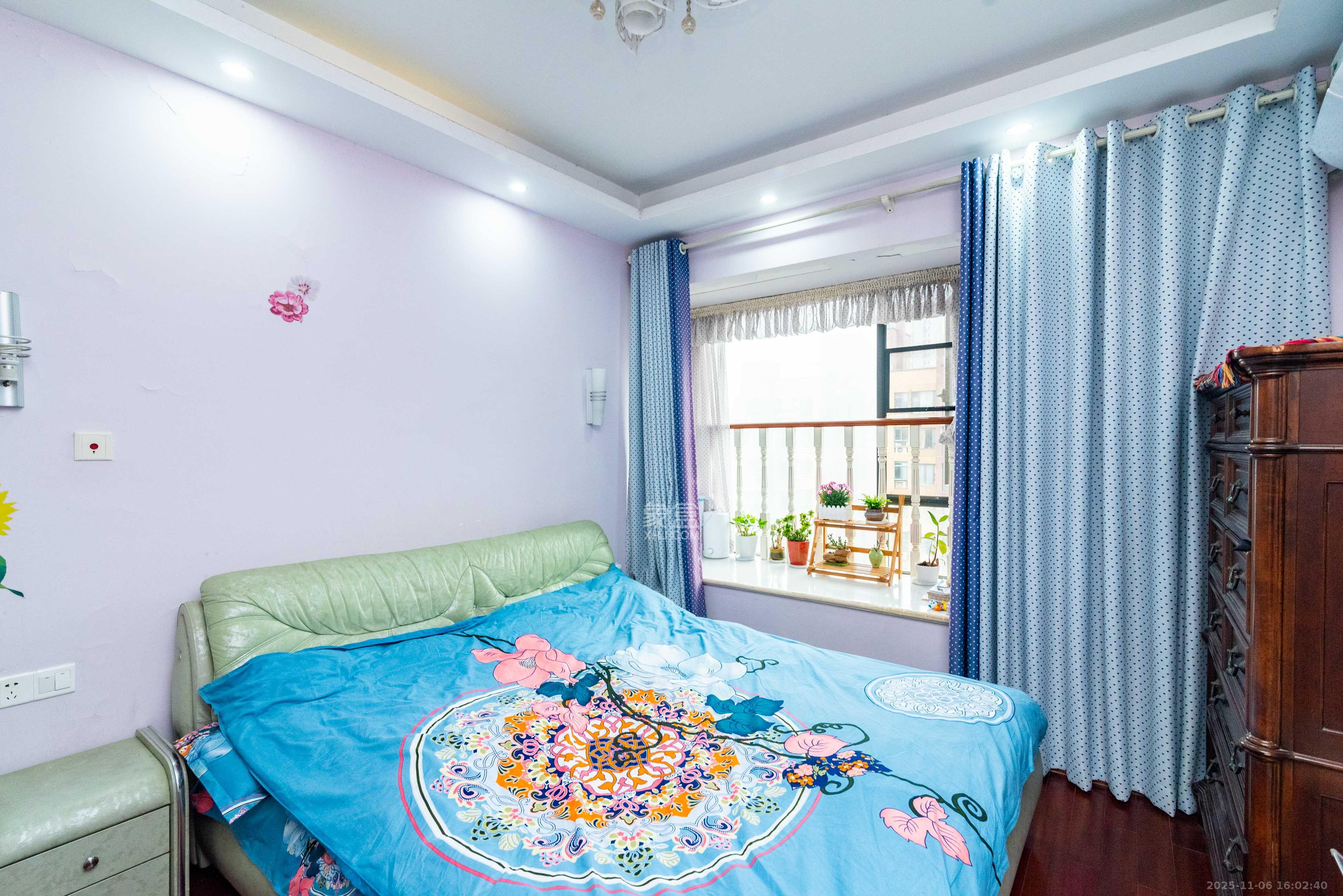 英祥春天 3室2厅2卫 2800.0元/月 英祥春天 3室2厅2卫 2800.0元/月室内图