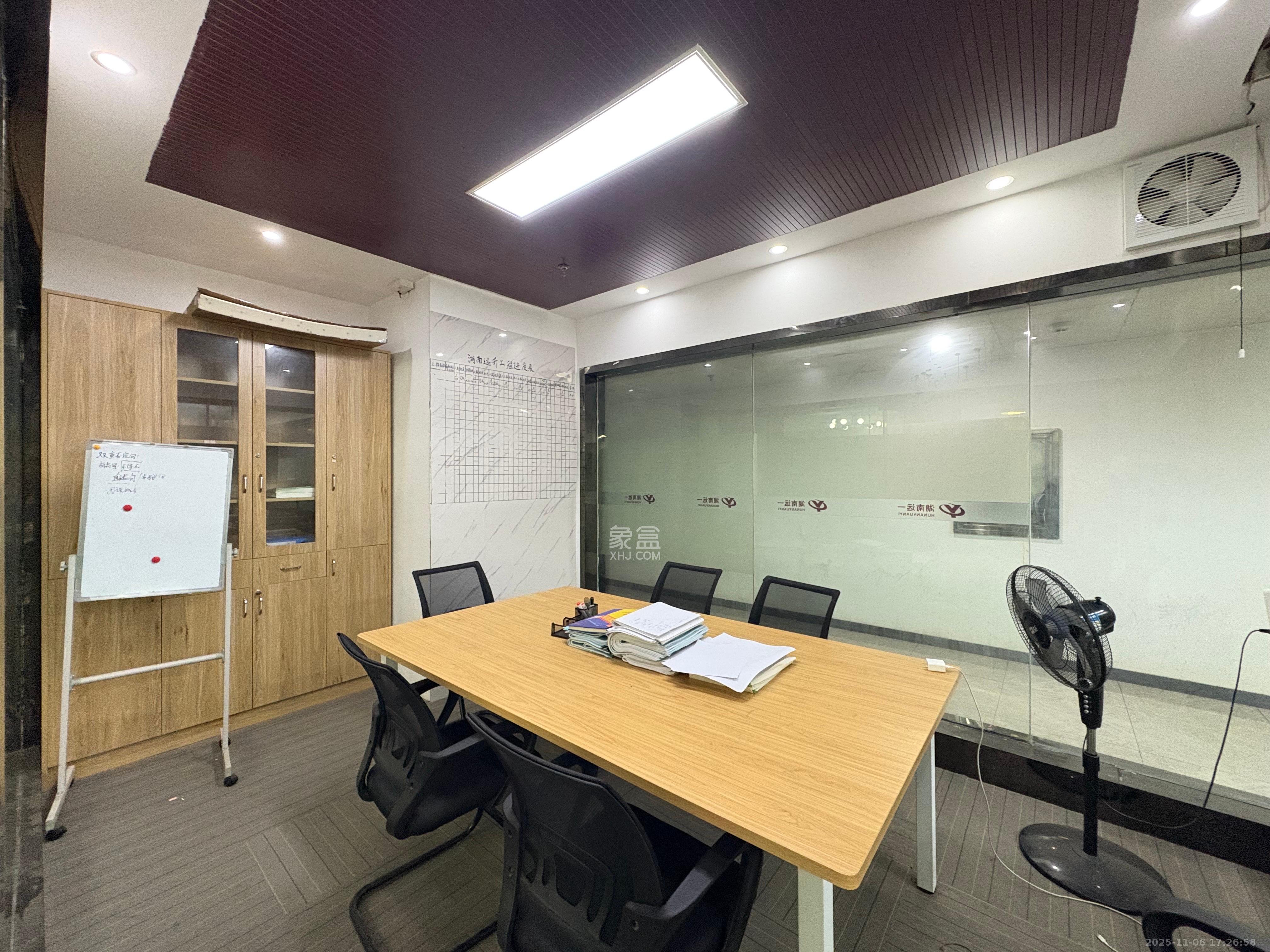 达美D6区   120.0㎡      6500.0元/月室内图