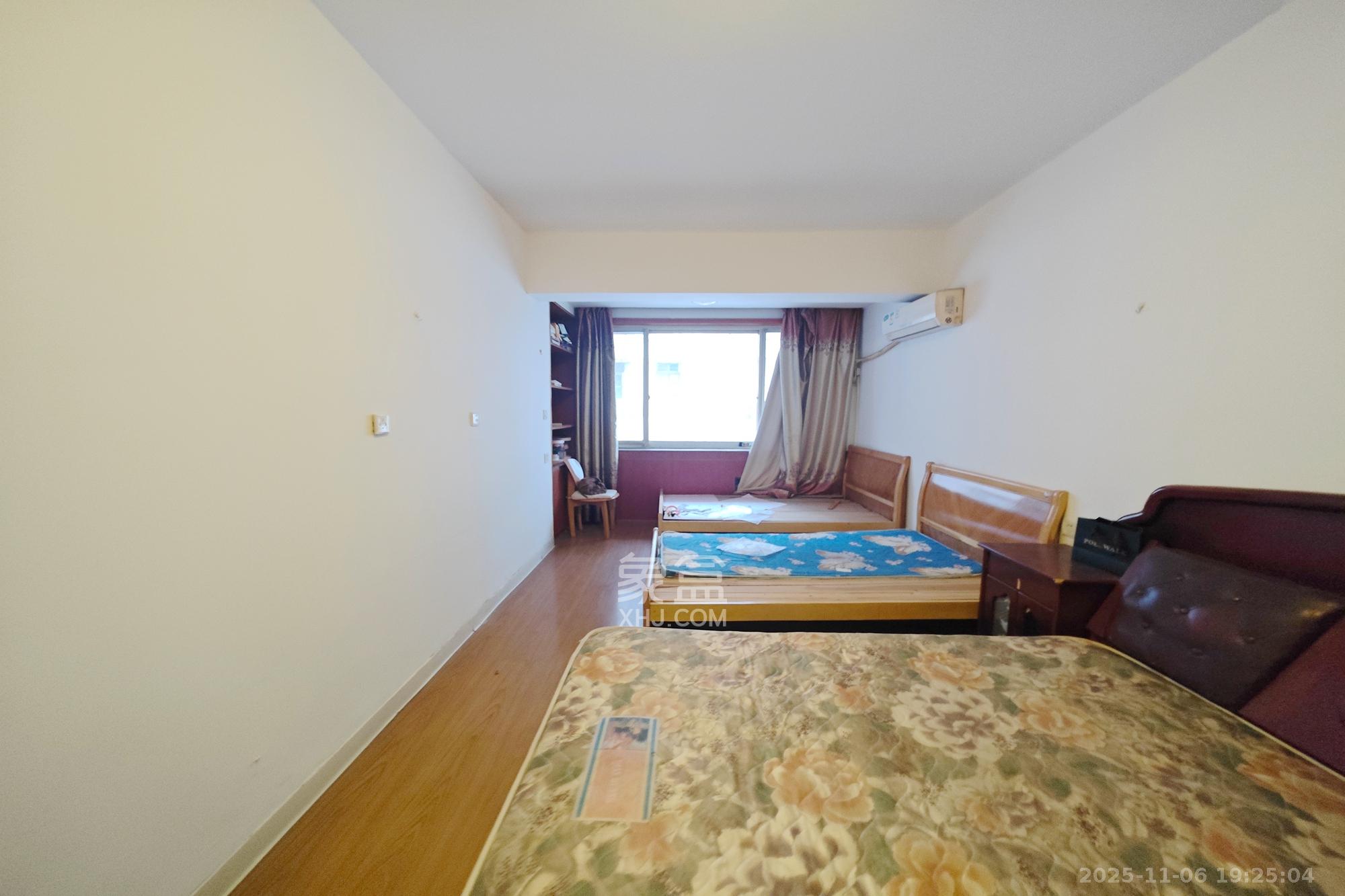 东塘电信宿舍 3室2厅1卫 48.0万 东塘电信宿舍 3室2厅1卫 48.0万卧室