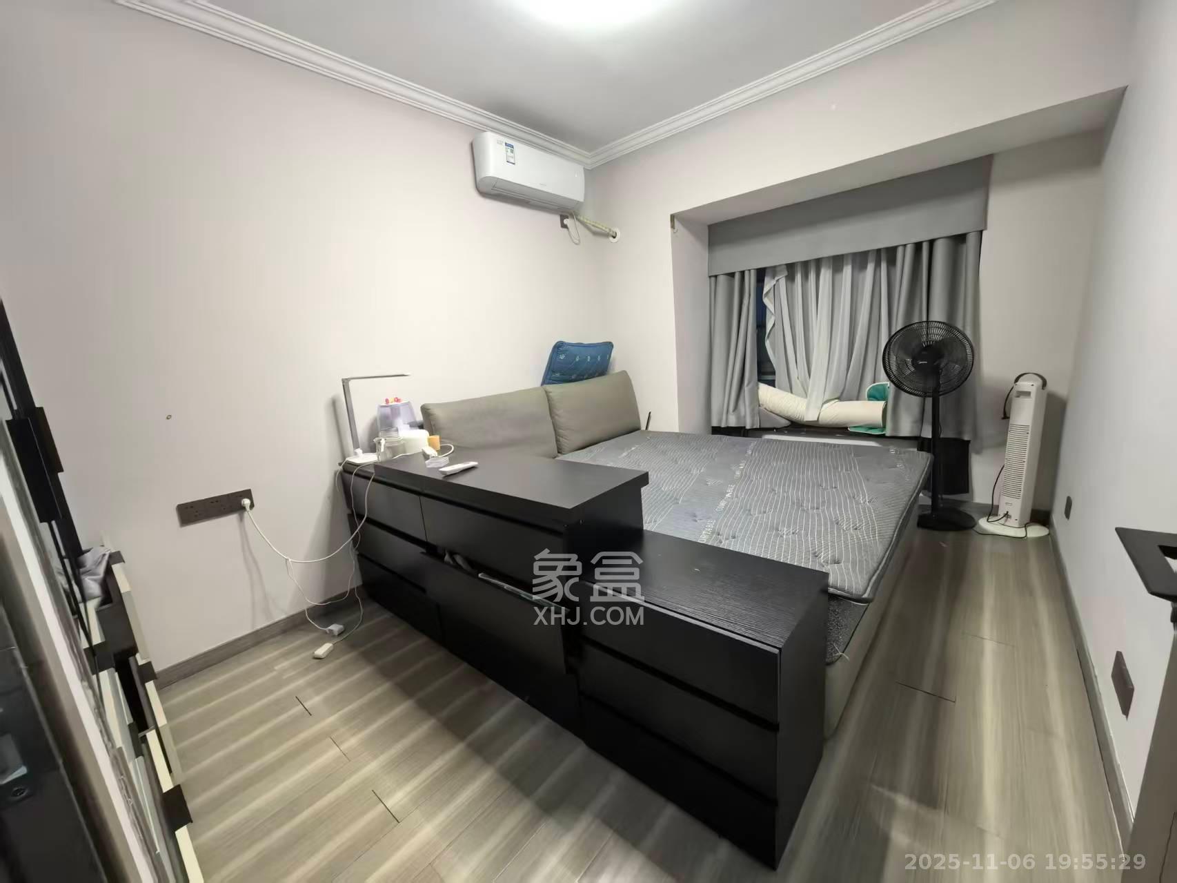 世茂铂翠湾四期（世茂悦享）  3室2厅1卫    3300.0元/月室内图