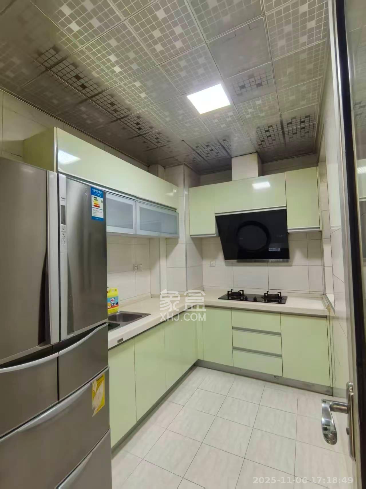 城南故事家园  2室1厅1卫    2200.0元/月室内图