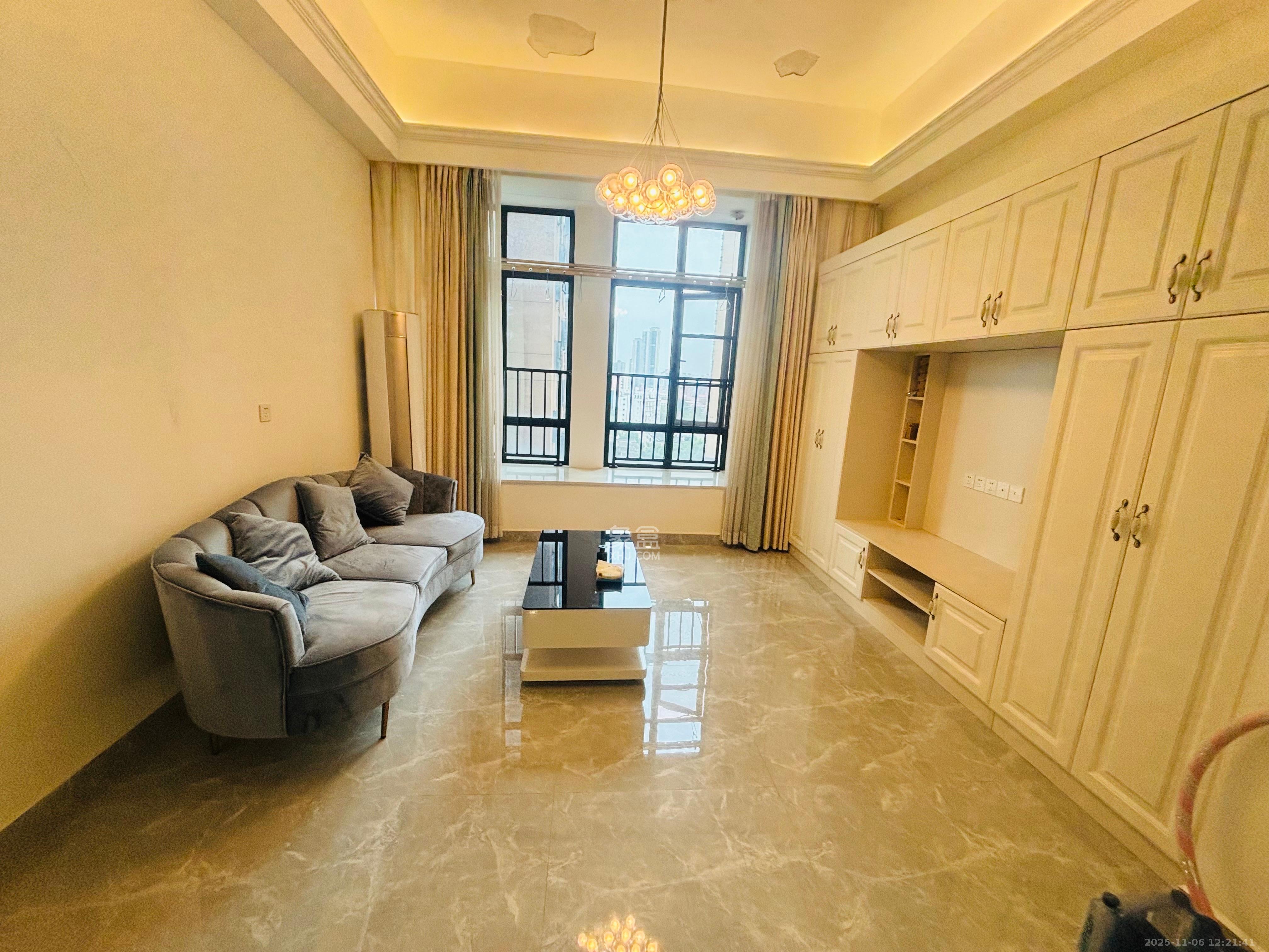 荣悦台  1室1厅1卫    2300.0元/月室内图