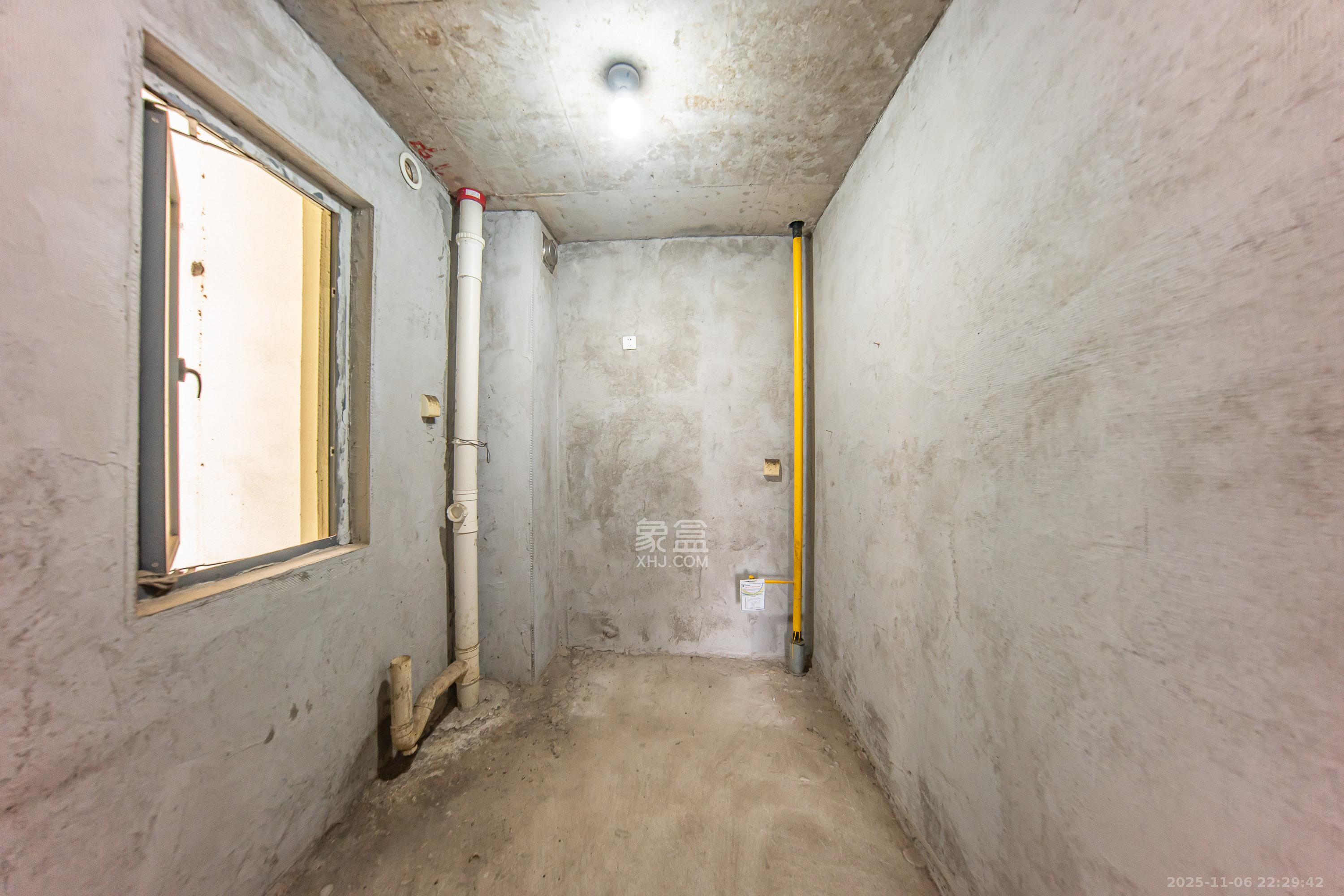 智达佳园 2室2厅1卫 40.0万 智达佳园 2室2厅1卫 40.0万厨房