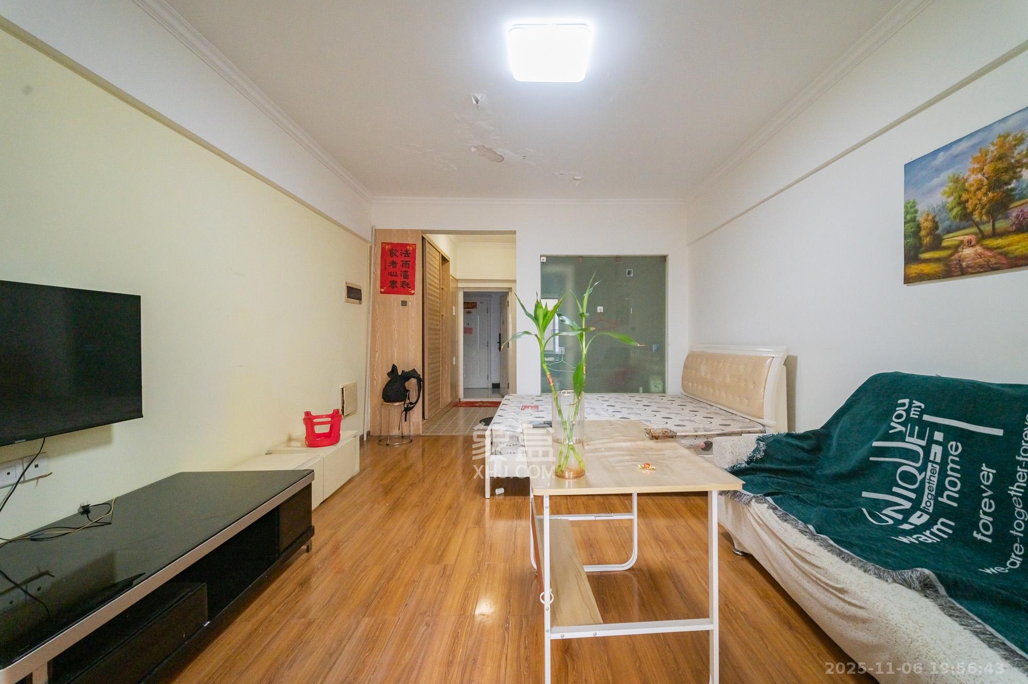 爱都(IDO) 1室1厅1卫 31.8万 爱都(IDO) 1室1厅1卫 31.8万客厅