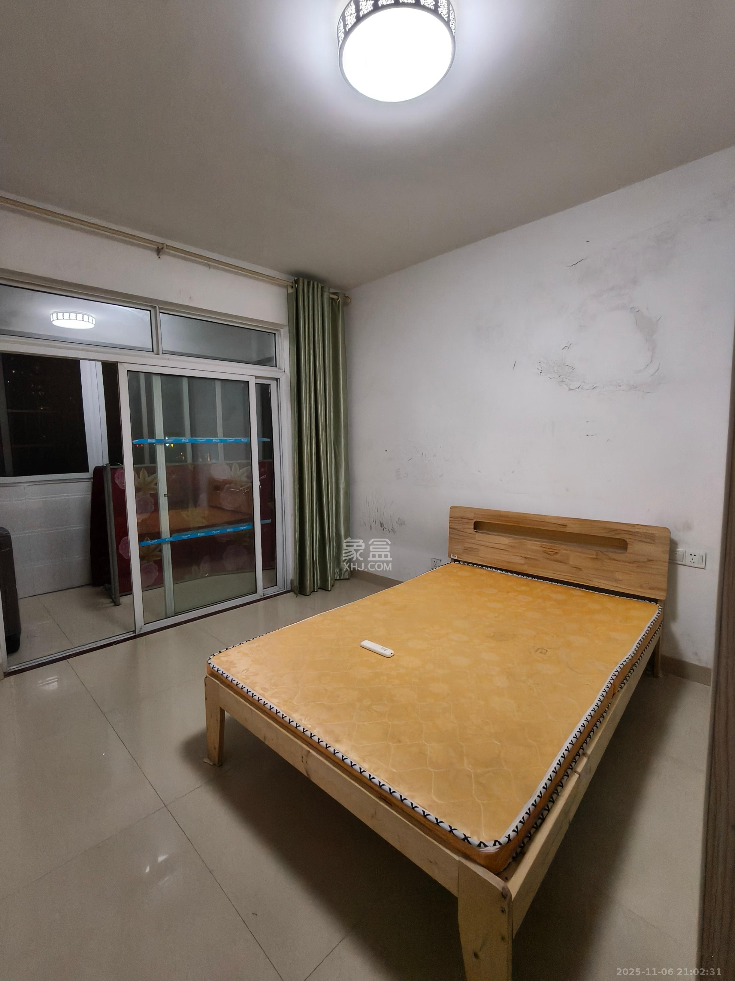 星城新宇黎锦苑  3室2厅1卫    2000.0元/月室内图