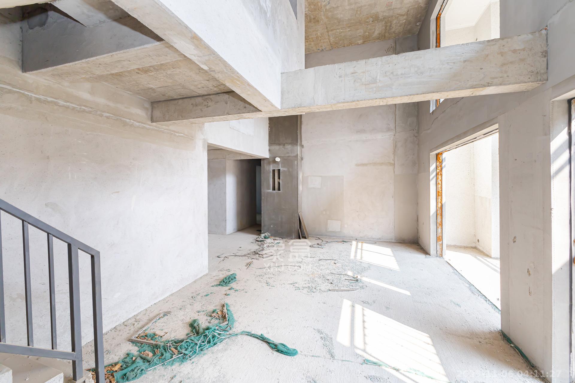 越秀湘江星汇城一期 3室2厅2卫 153.0万 越秀湘江星汇城一期 3室2厅2卫 153.0万客厅