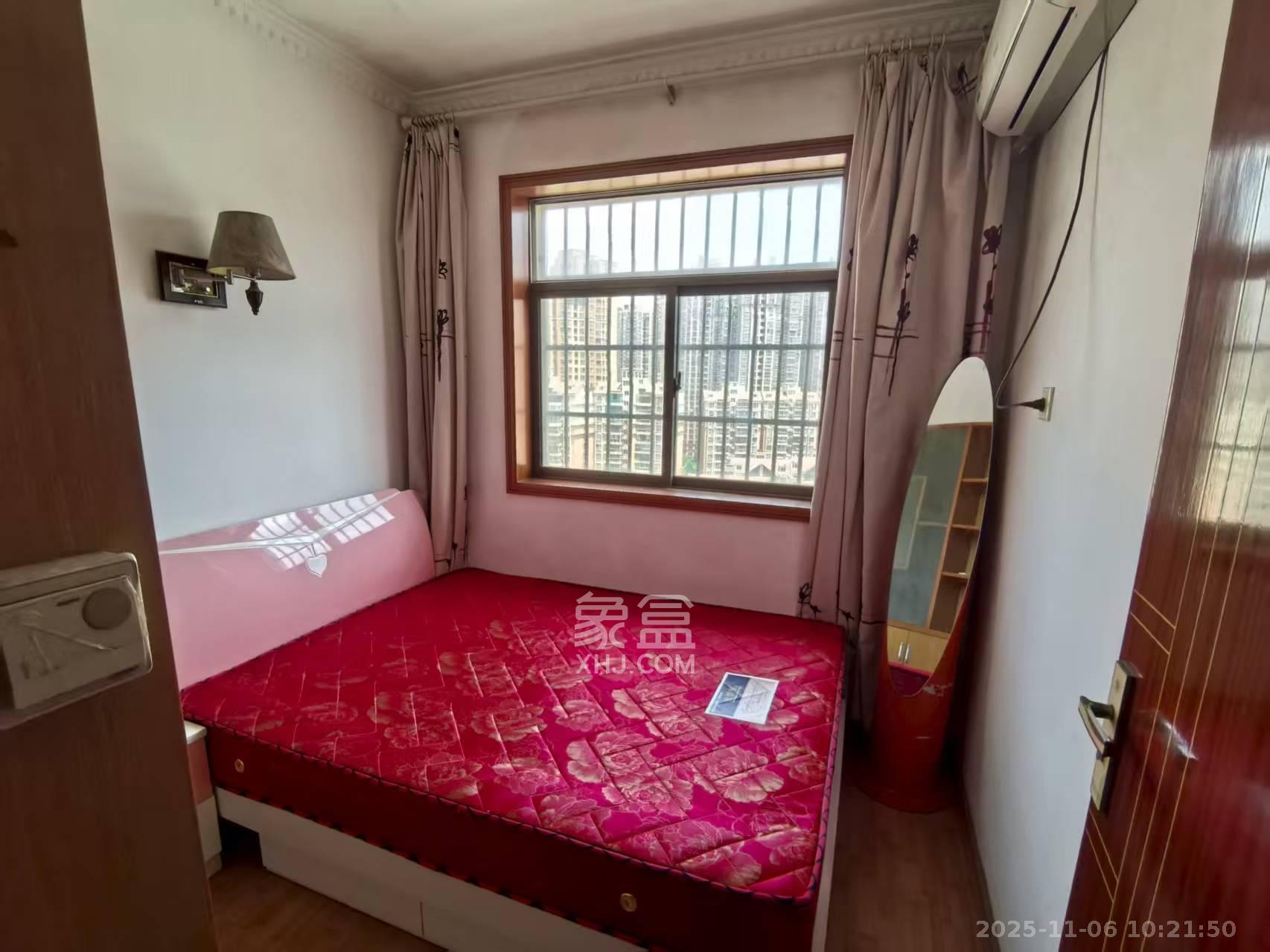 锦湘国际星城二期（锦雅苑）  1室2厅2卫    2400.0元/月