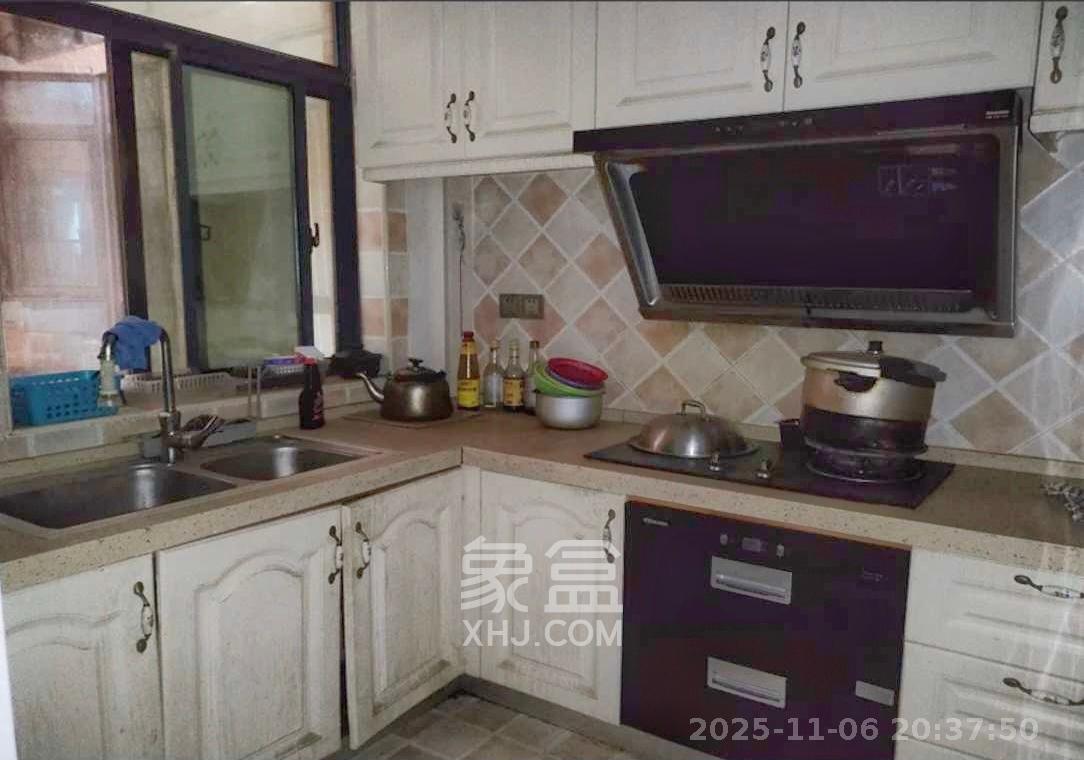 江河双水湾 1室2厅1卫 2700.0元/月 江河双水湾 1室2厅1卫 2700.0元/月室内图