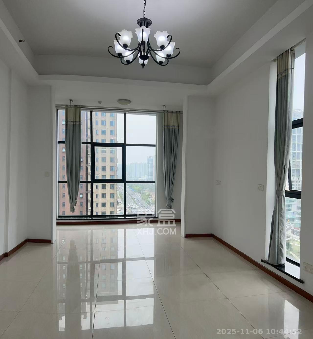 华侨假日中心（晟华苑）  1室1厅1卫    1600.0元/月室内图