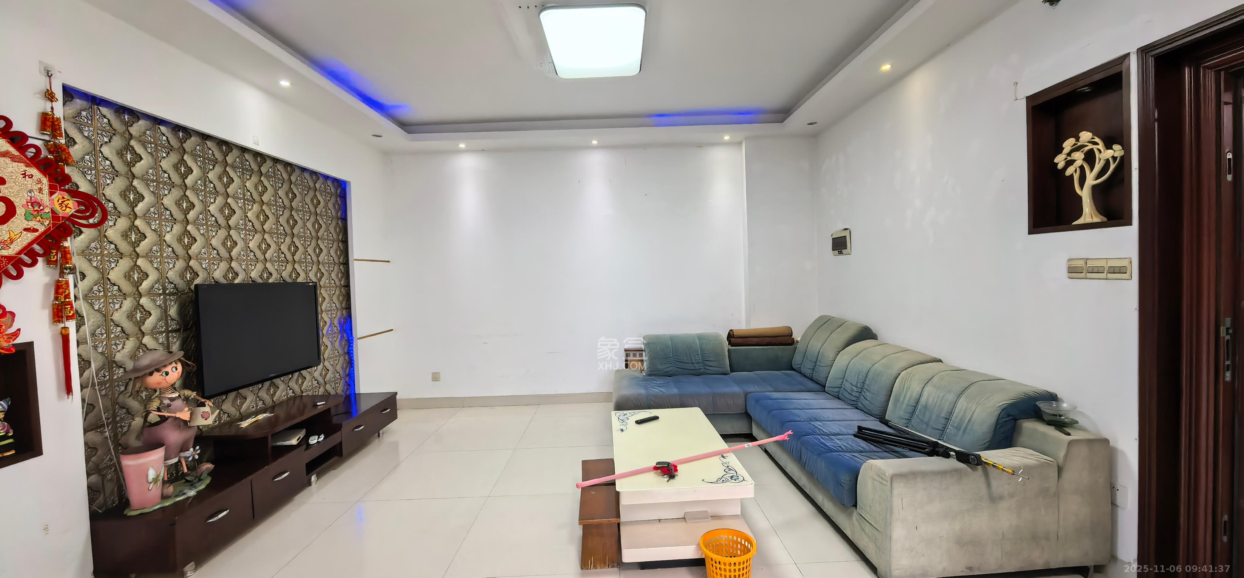 名富公寓 1室2厅1卫 2300.0元/月 名富公寓 1室2厅1卫 2300.0元/月室内图