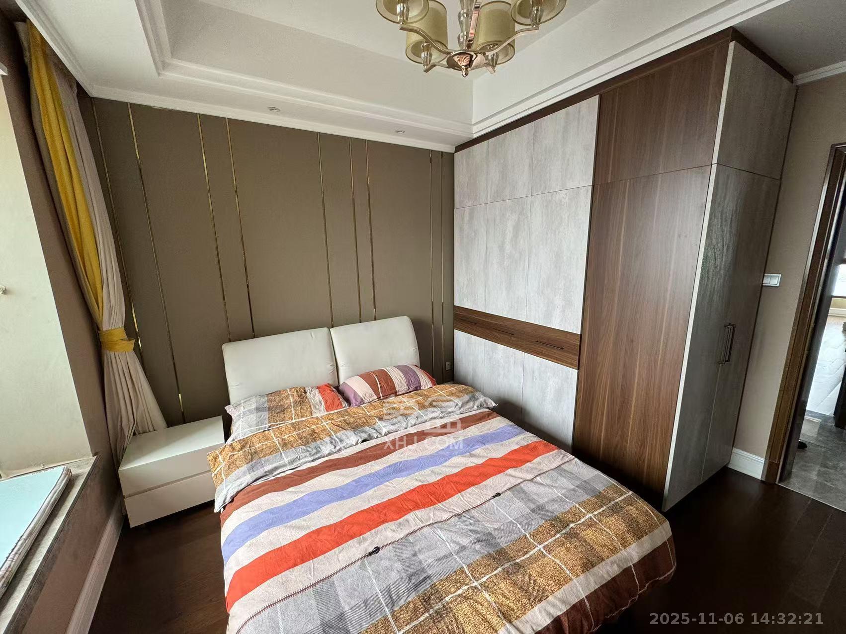 恒大御景半岛湘江苑(恒大御景半岛一期) 4室2厅2卫 6500.0元/月 恒大御景半岛湘江苑(恒大御景半岛一期) 4室2厅2卫 6500.0元/月室内图