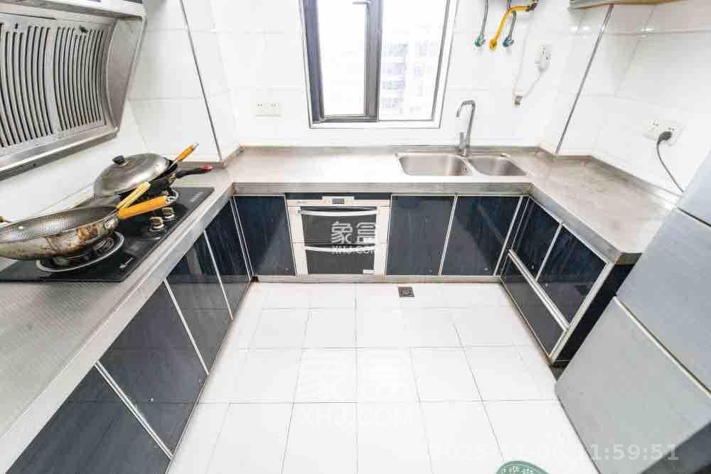 湘域熙岸 4室2厅2卫 3800.0元/月 湘域熙岸 4室2厅2卫 3800.0元/月室内图