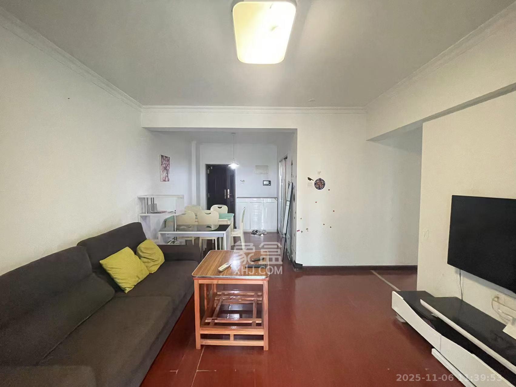 阿普阿布 2室2厅1卫 2400.0元/月 阿普阿布 2室2厅1卫 2400.0元/月室内图