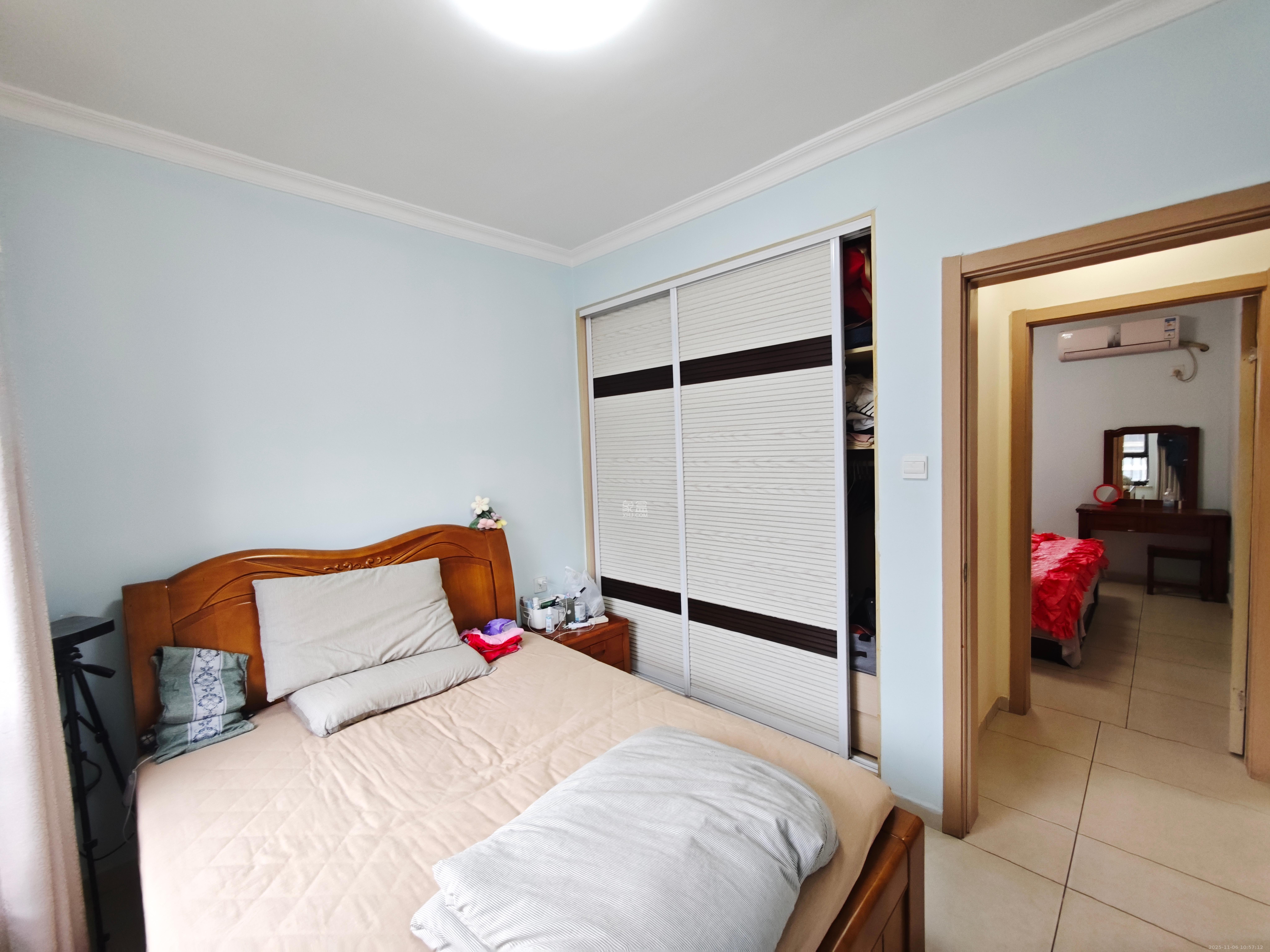 融科檀香山（融科紫檀、香山国际）  2室2厅1卫    2800.0元/月室内图