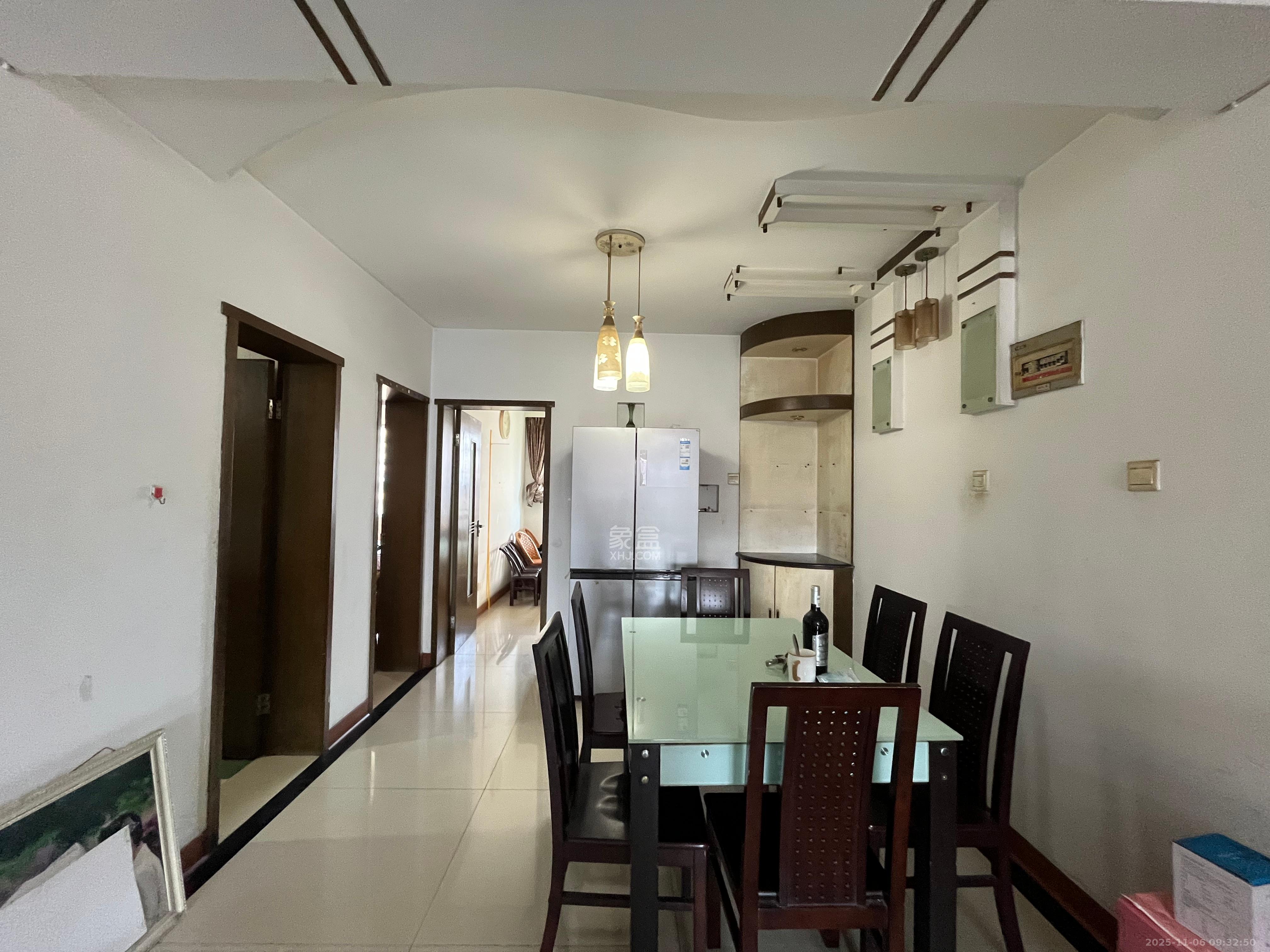 绕城家园 3室2厅1卫 1600.0元/月 绕城家园 3室2厅1卫 1600.0元/月室内图