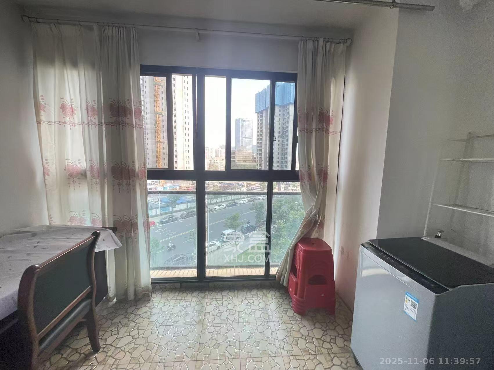 阿普阿布 2室2厅1卫 2400.0元/月 阿普阿布 2室2厅1卫 2400.0元/月室内图