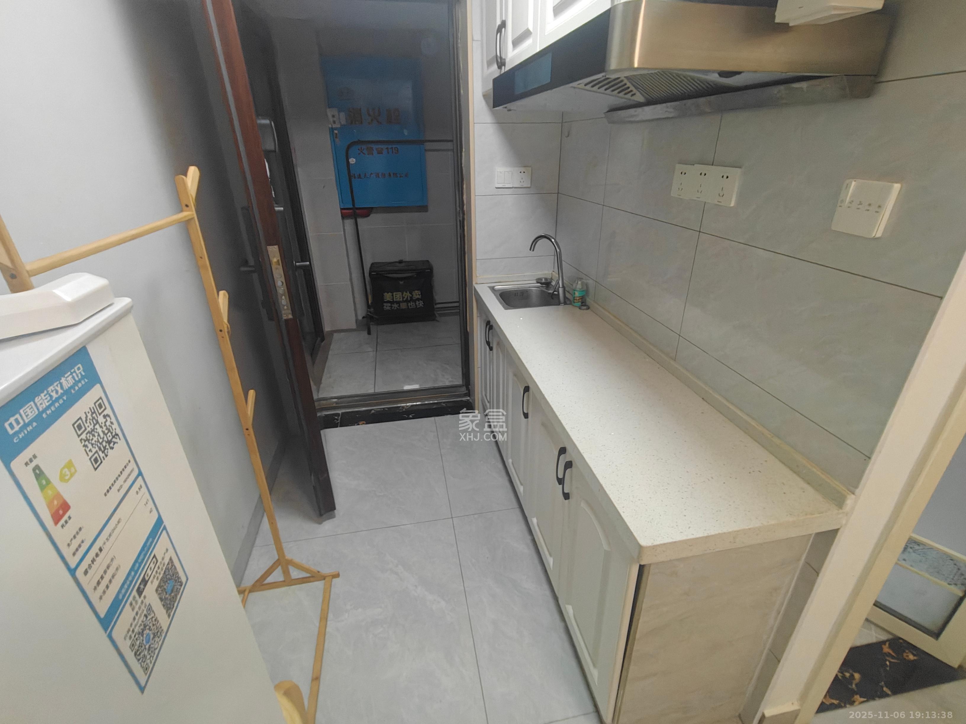 奥园城市天骄一期  1室1厅1卫    1400.0元/月室内图