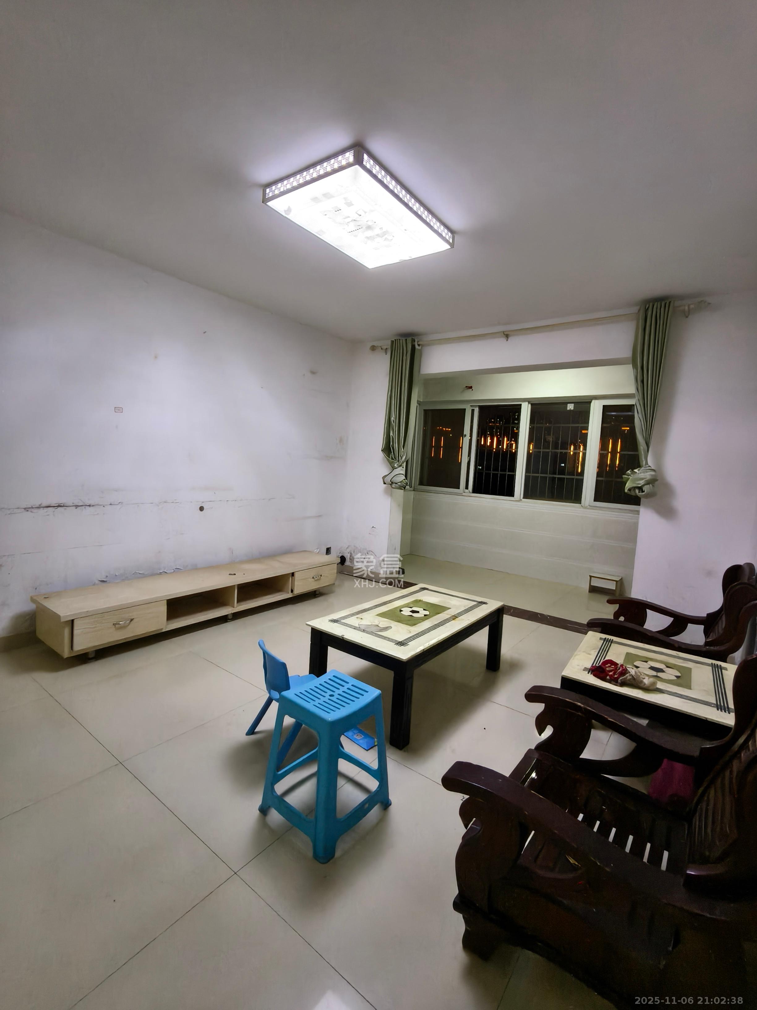 星城新宇黎锦苑  3室2厅1卫    2000.0元/月室内图