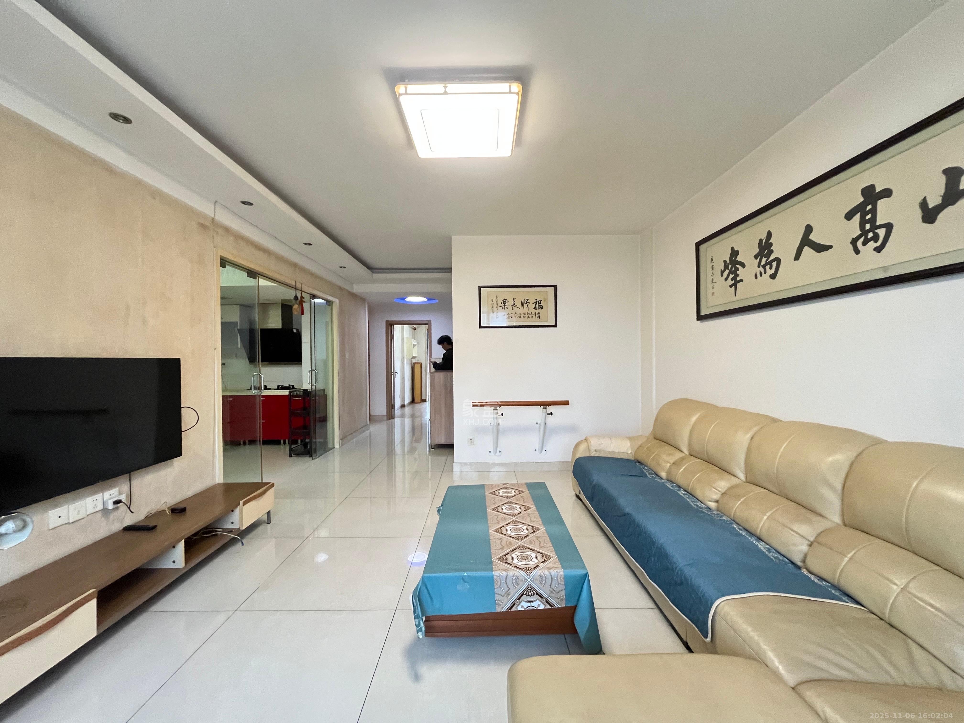 锦湘国际星城二期（锦雅苑）  3室2厅1卫    2800.0元/月室内图