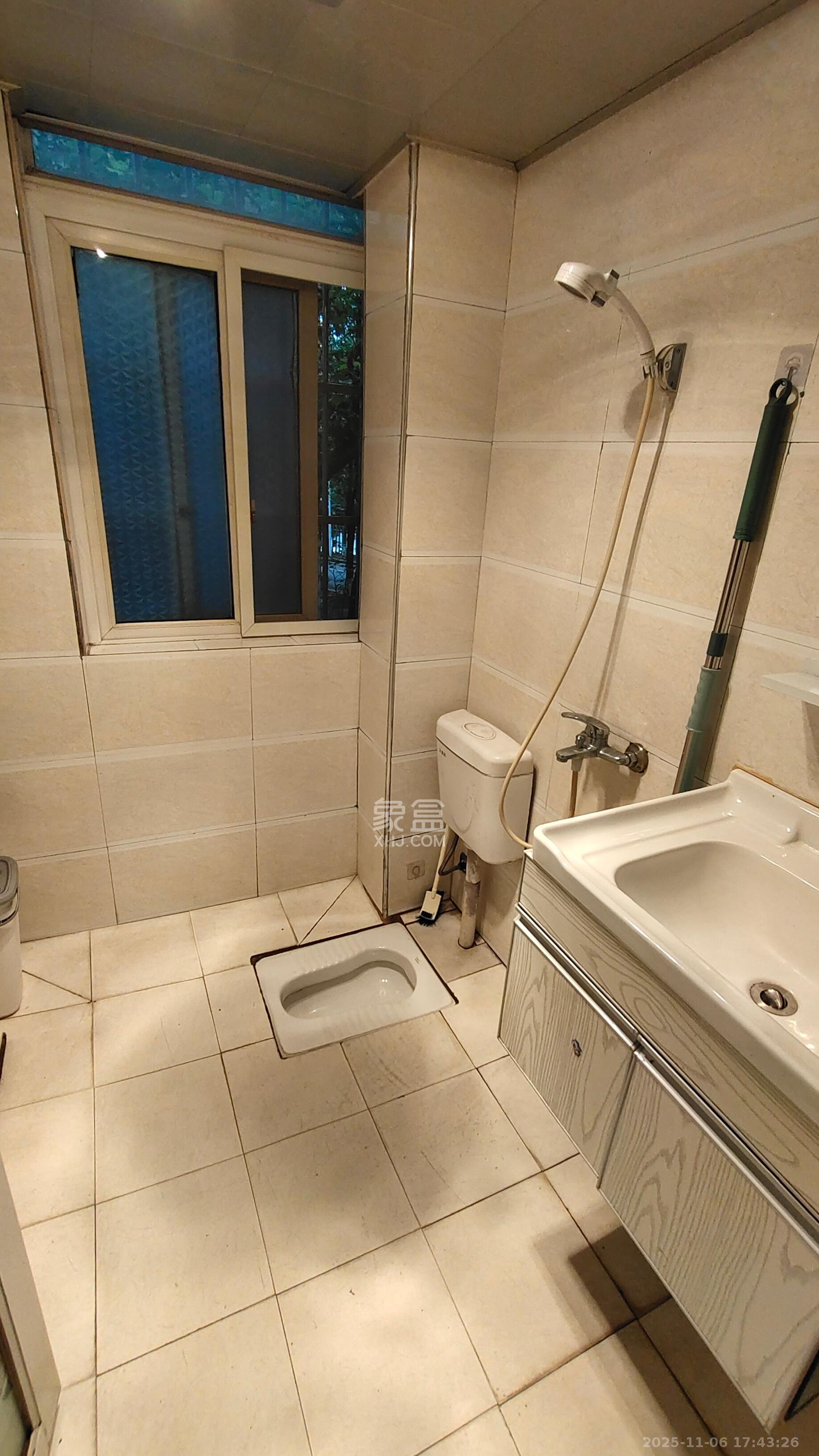 黎郡新宇康景园  2室2厅1卫    1500.0元/月室内图