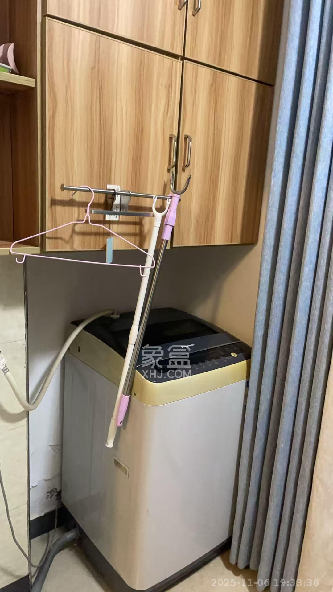 上峰苑(兰亭玥岛) 1室2厅1卫 1800.0元/月 上峰苑(兰亭玥岛) 1室2厅1卫 1800.0元/月室内图