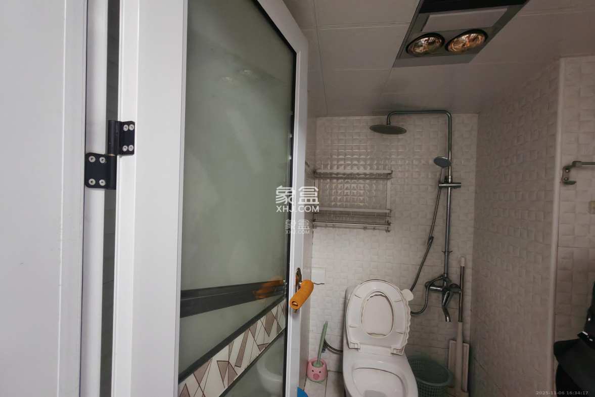 印山蓝色海岸 1室1厅1卫 1500.0元/月 印山蓝色海岸 1室1厅1卫 1500.0元/月室内图